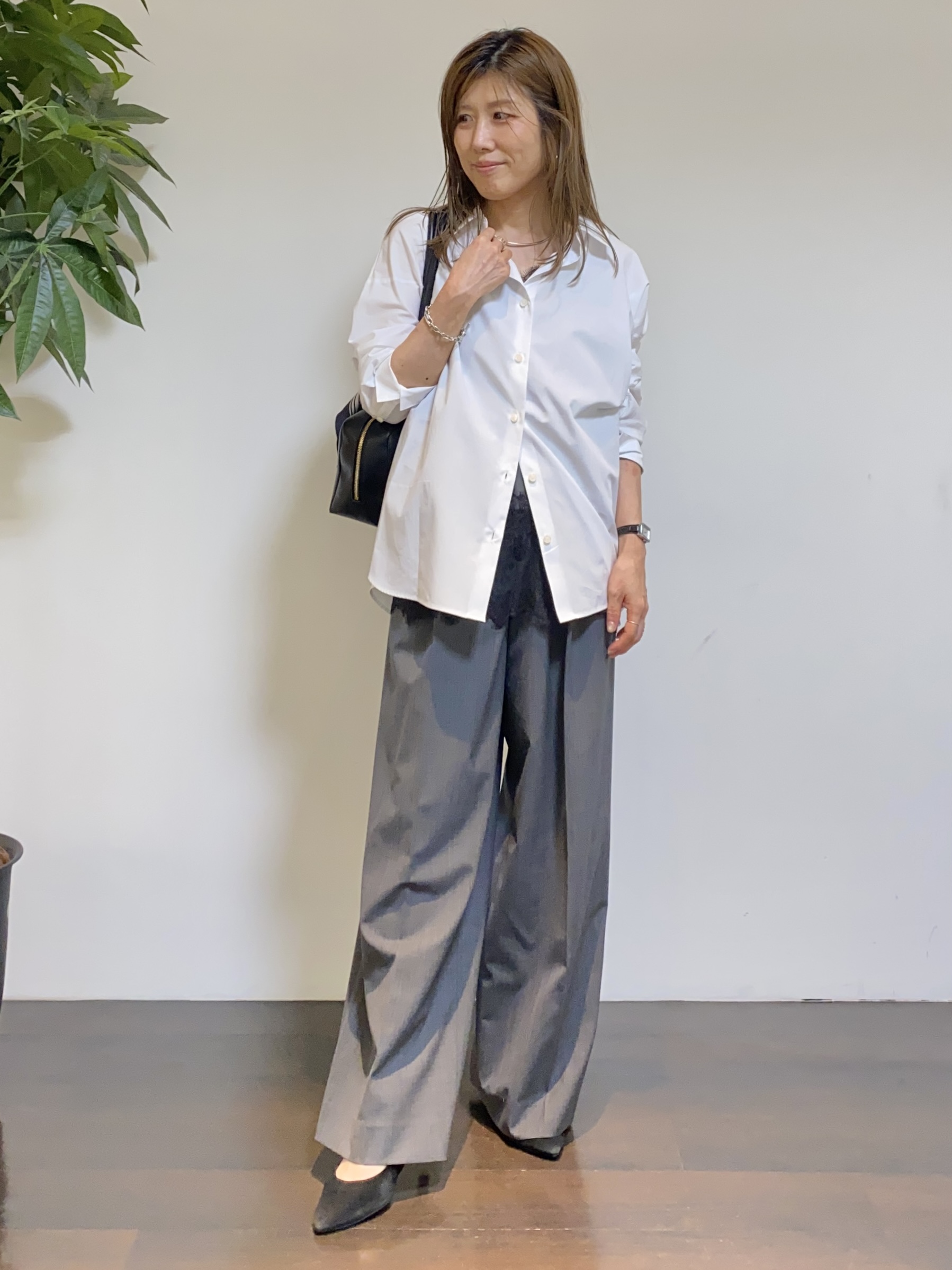 tomoさんの「UNTITLED｜コットンドルマンシャツ」を使ったコーディネート