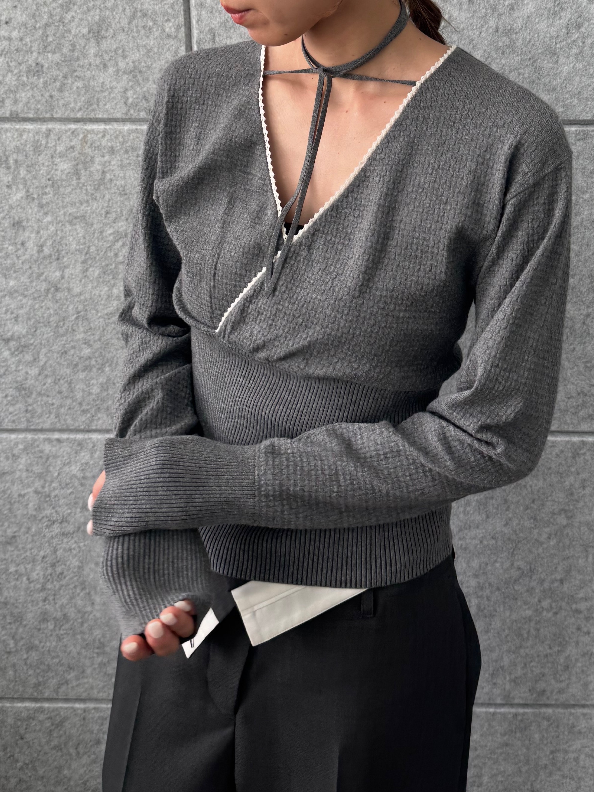 designer yukaさんの「CODE A｜intimate wrap knit top」を使ったコーディネート