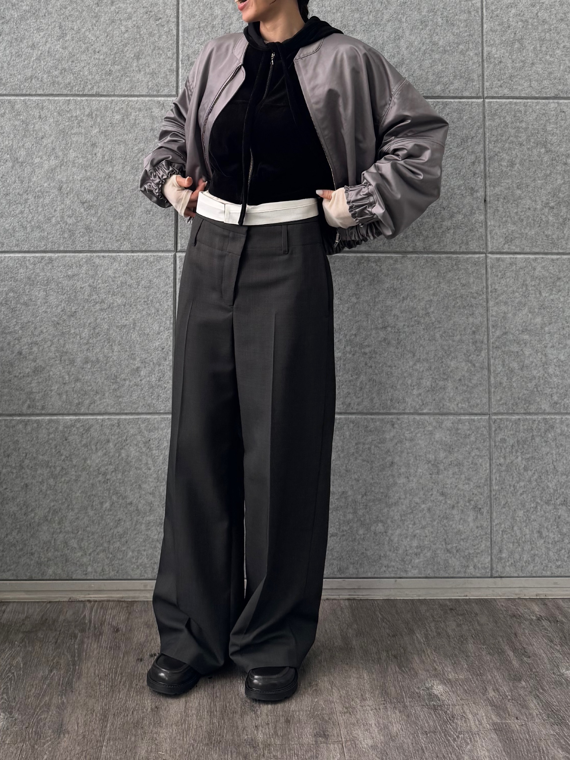 designer yukaさんの「CODE A｜【Re】satin bomber jacket」を使ったコーディネート