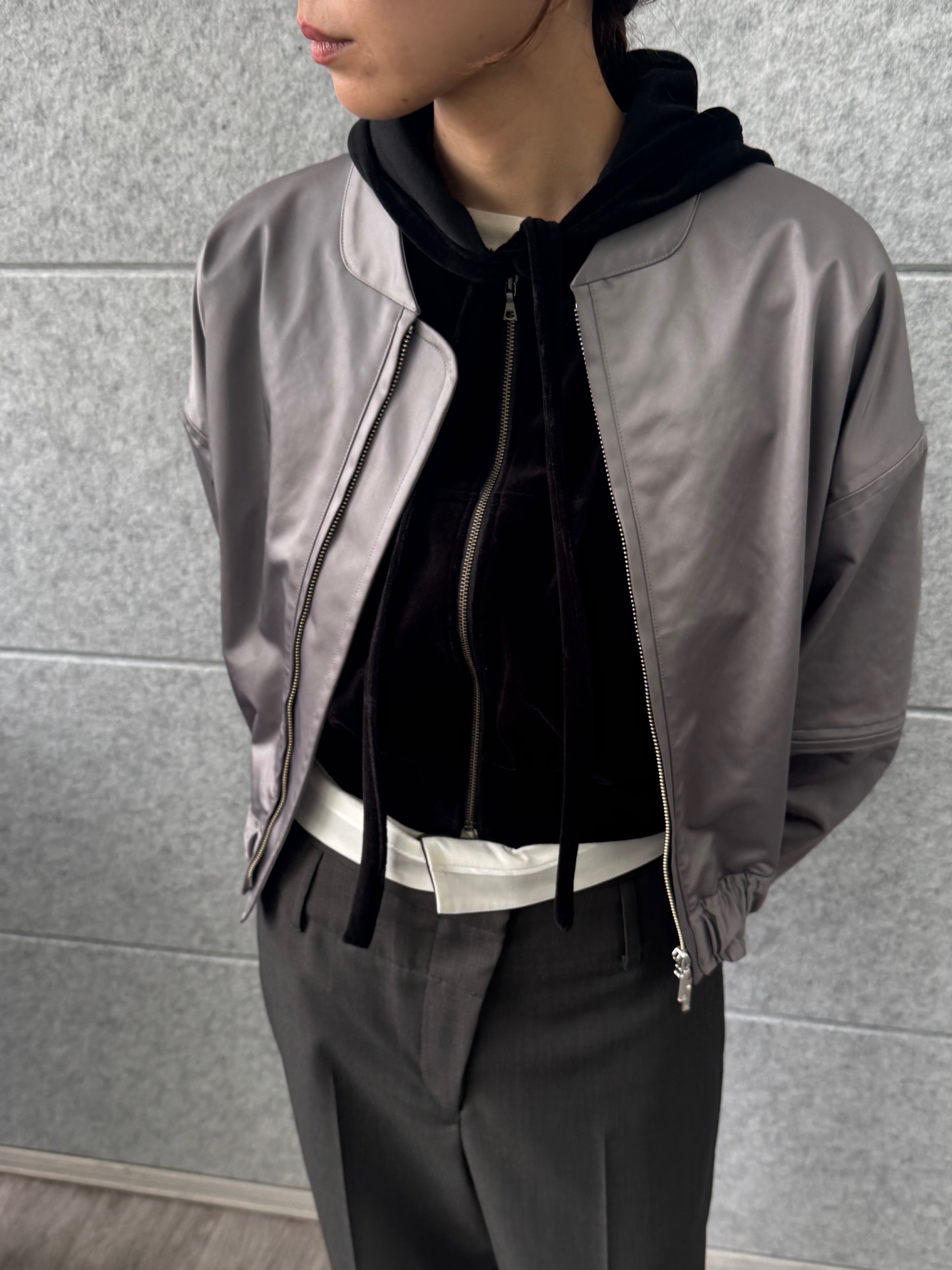 designer yukaさんの「CODE A｜【Re】satin bomber jacket」を使ったコーディネート