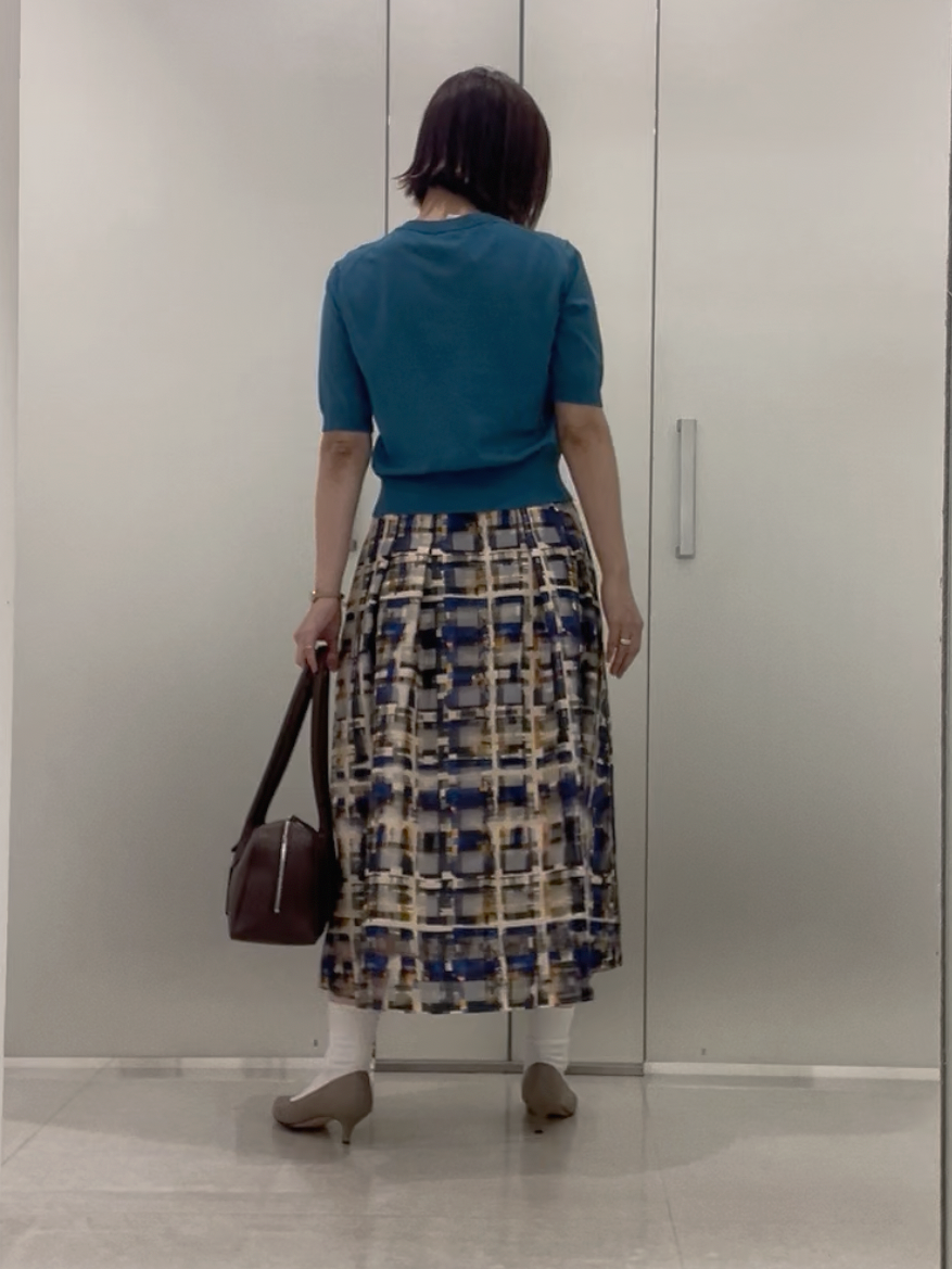 まどかさんの「UNTITLED｜【すっきり秋羽織り/前開きボタン】ドライタッチ5分袖カーディガン」を使ったコーディネート