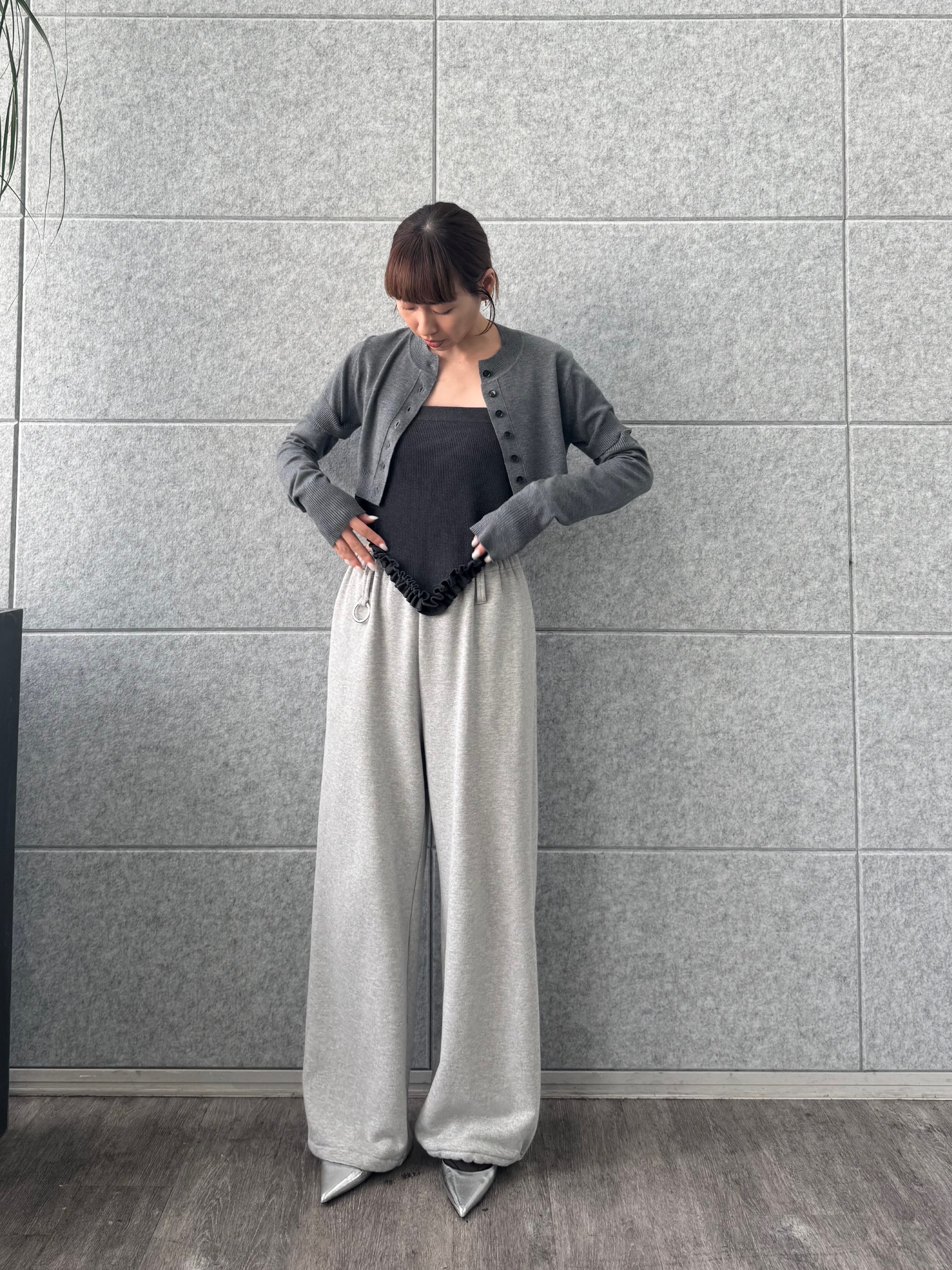 designer yukaさんの「CODE A｜modular button knit cardigan」を使ったコーディネート