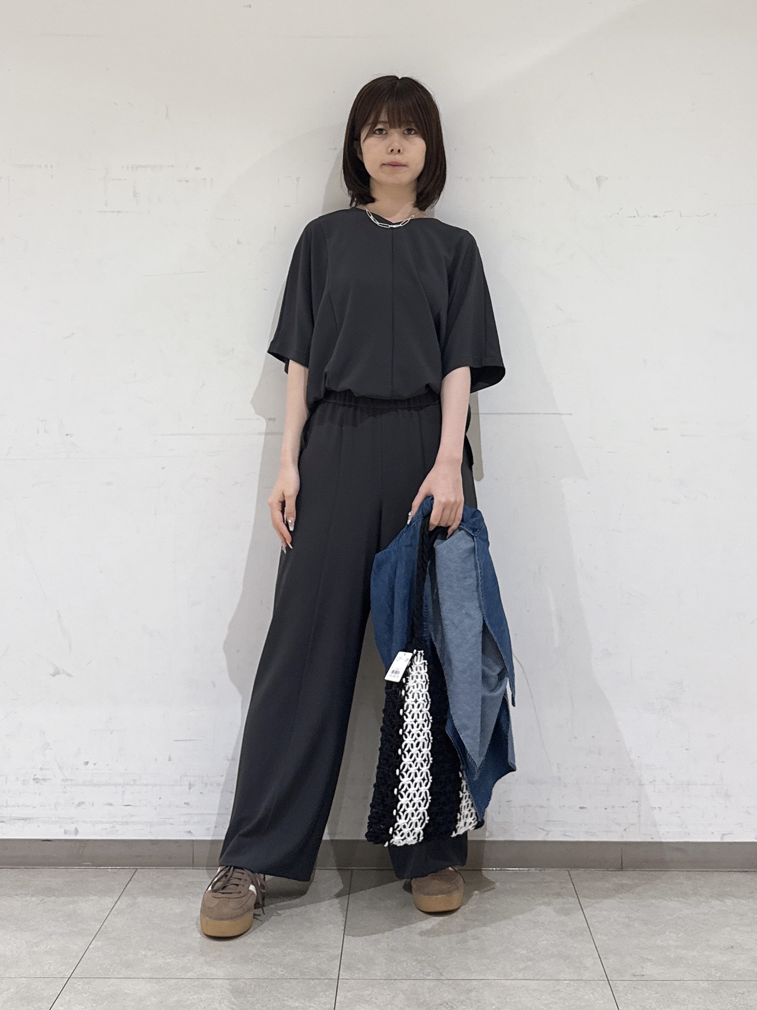 rinaさんの「INDIVI｜【体型＆二の腕カバー/着る日傘】ドルマントップス」を使ったコーディネート