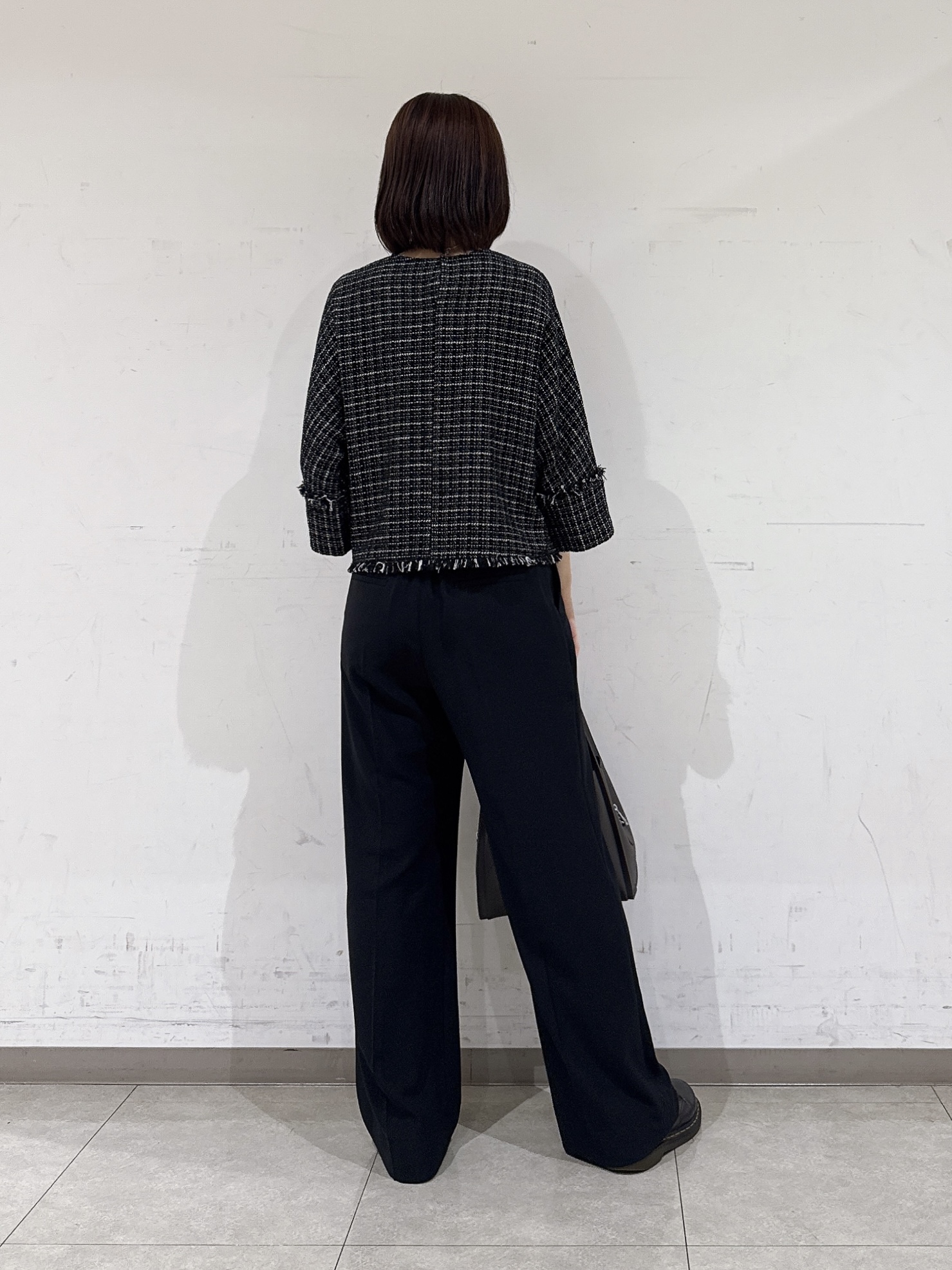 rinaさんの「INDIVI｜【接触冷感/UVケア/着る日傘】ワイドストレートパンツ」を使ったコーディネート