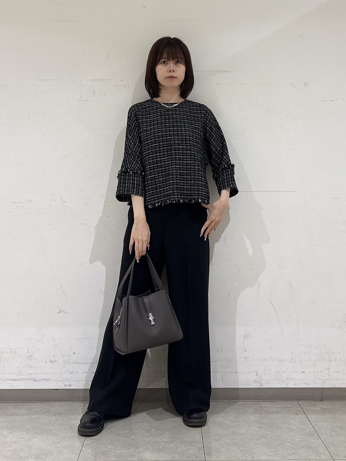 rinaさんの「INDIVI｜【接触冷感/UVケア/着る日傘】ワイドストレートパンツ」を使ったコーディネート