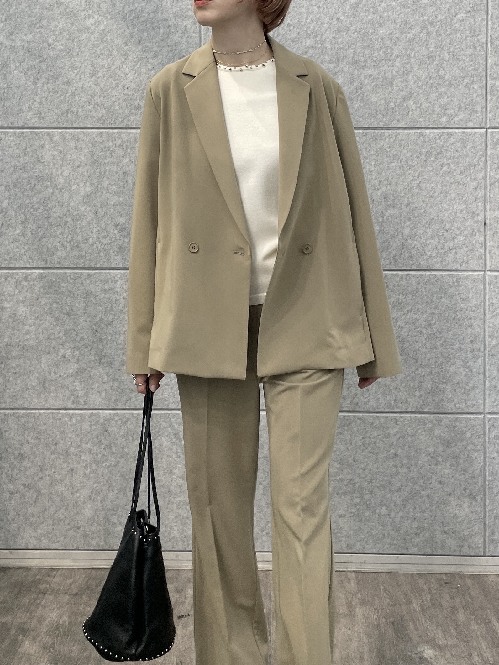mikuさんの「INDIVI｜Comfy Set Up｜ダブルブレストイージージャケット【セットアップ対応／通勤／カセット服】」を使ったコーディネート
