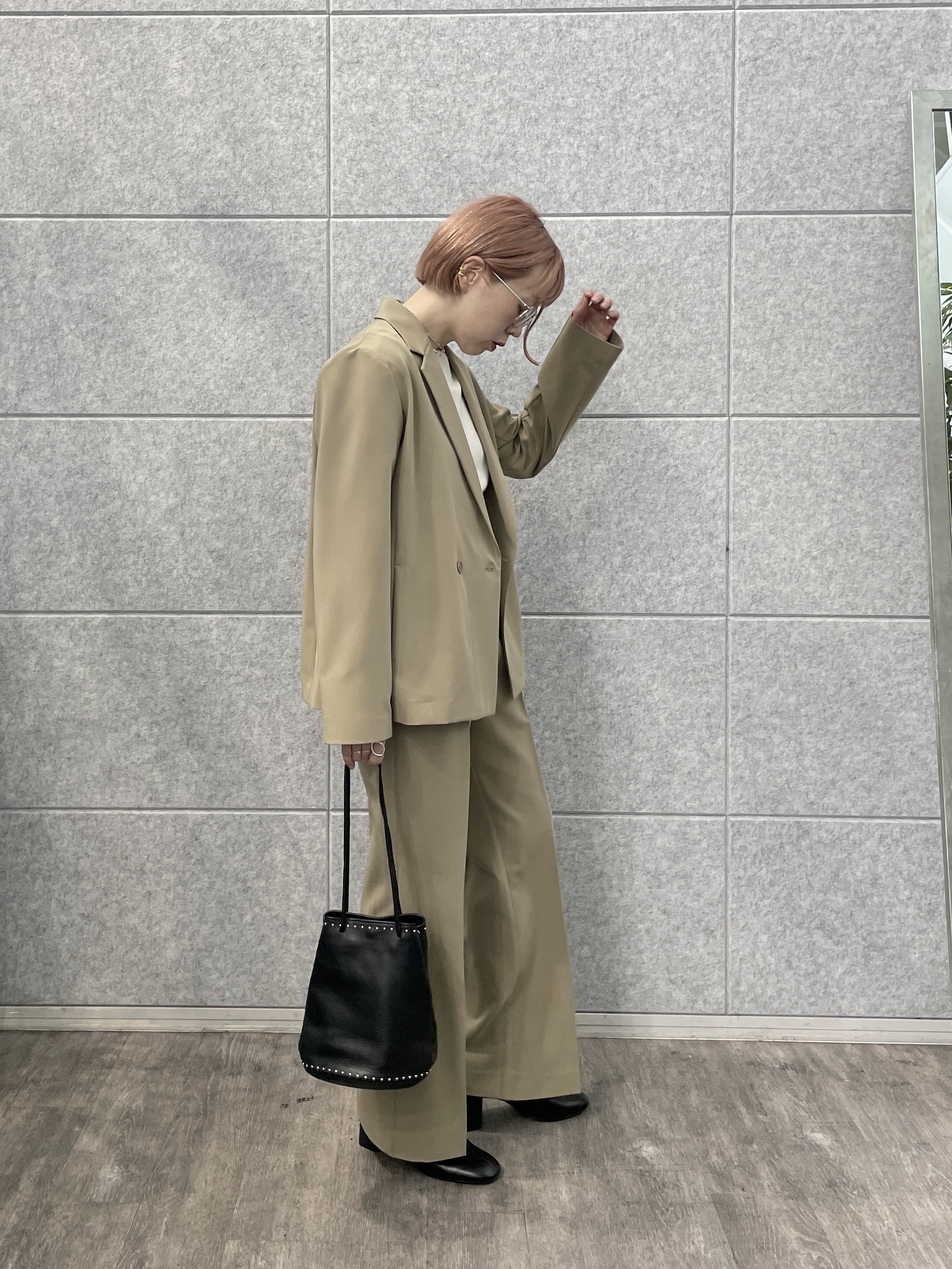 mikuさんの「INDIVI｜Comfy Set Up｜ダブルブレストイージージャケット【セットアップ対応／通勤／カセット服】」を使ったコーディネート