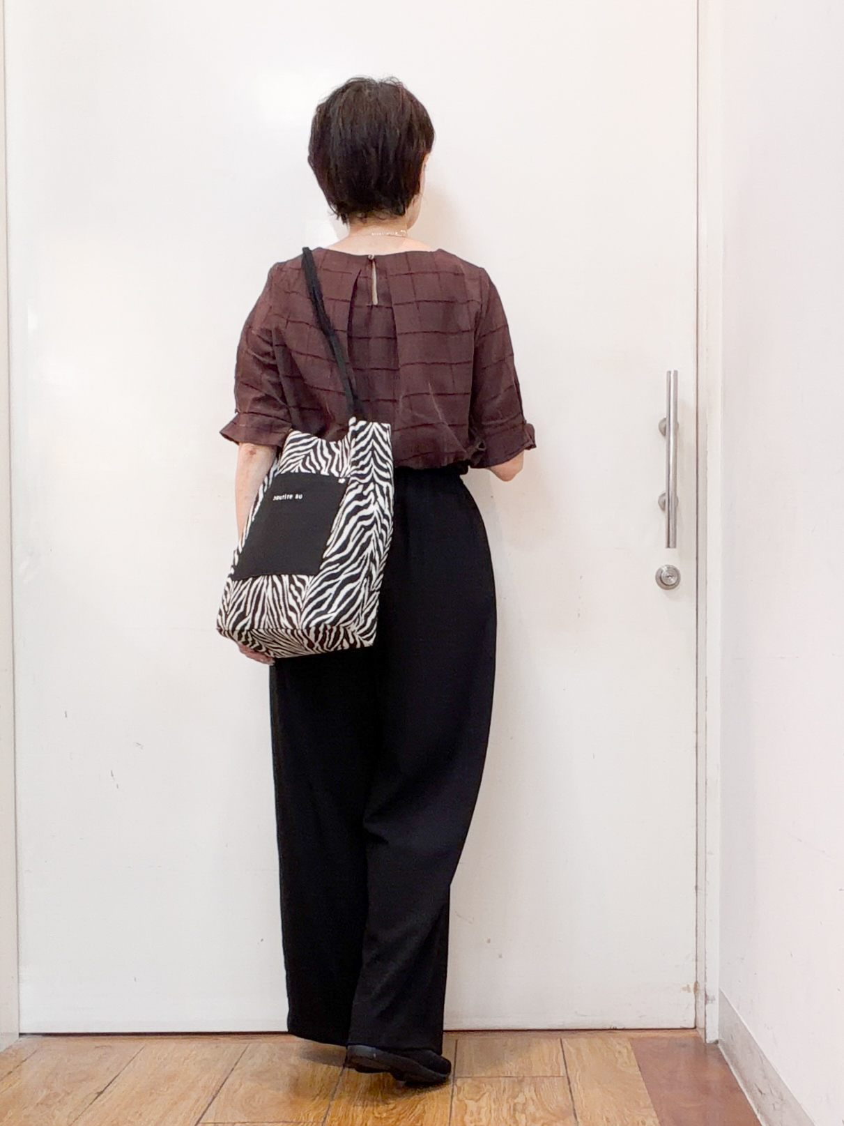 みぃさんの「SHOO･LA･RUE｜【セットアップ可/S-LL】夏でも感じられる秋気分 モールチェックタックスリーブ ブラウス」を使ったコーディネート