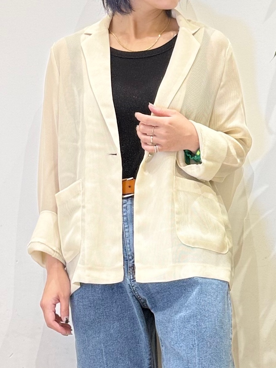 misakiさんの「SHOO･LA･RUE｜【通気性〇/セットアップ可/S-LL/洗濯機可】紫外線対策にも メッシュテーラードジャケット」を使ったコーディネート