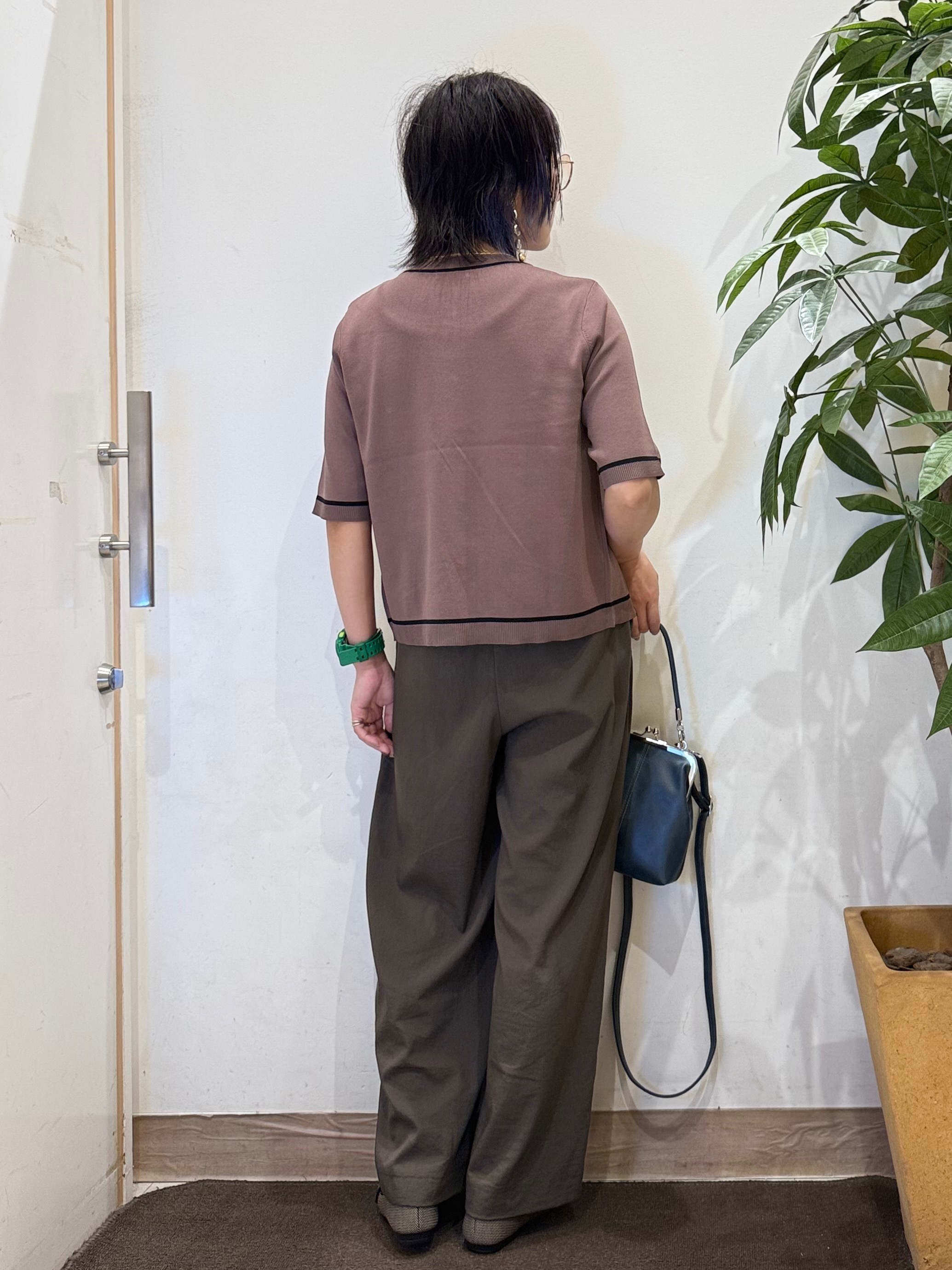 misakiさんの「SHOO･LA･RUE｜【ひんやり/UV/S-LL/洗濯機可】毛玉になりにくい 配色5分袖カーディガン」を使ったコーディネート