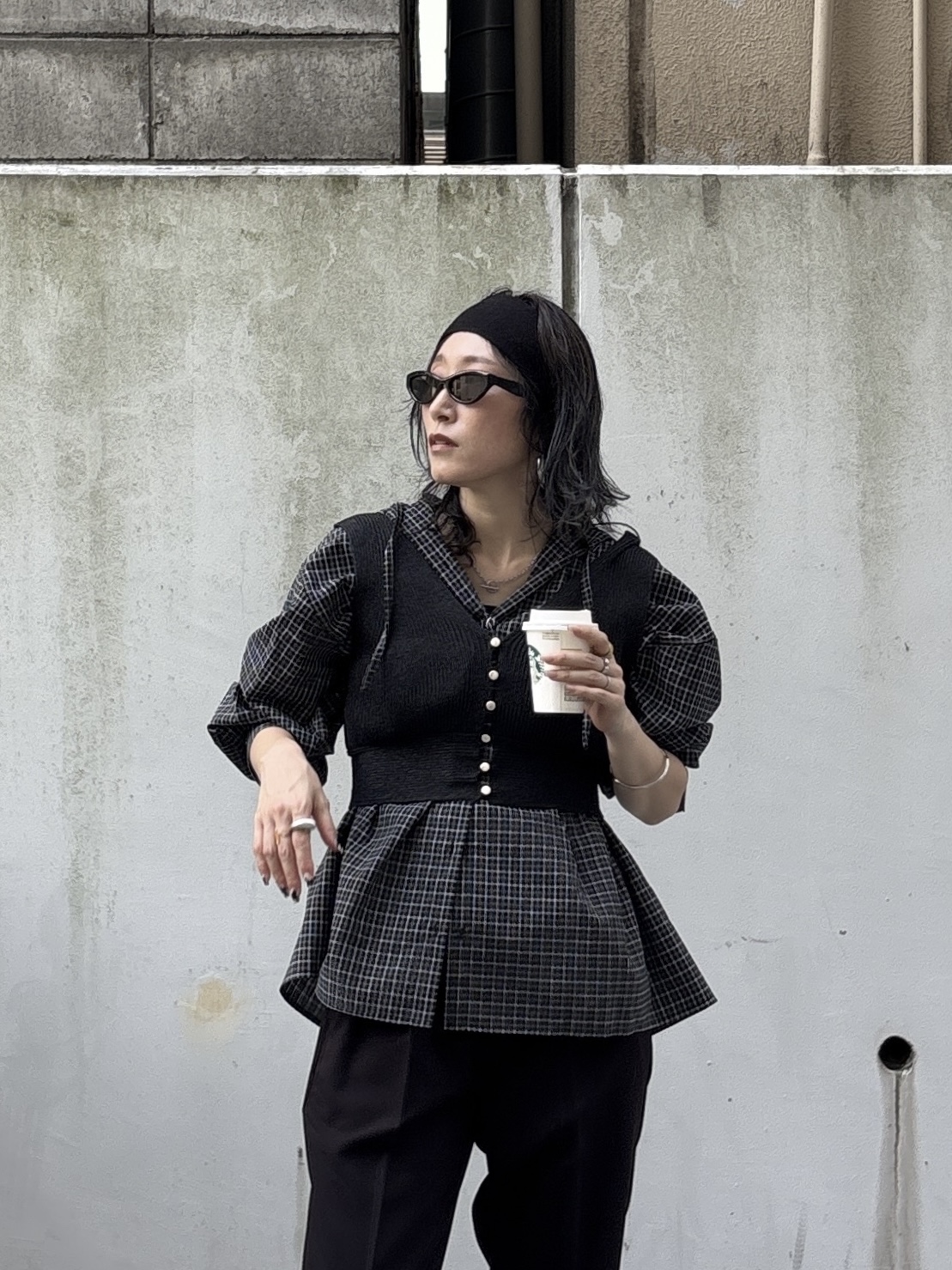 kotakiさんの「INDIVI｜ラメMIXニットビスチェ」を使ったコーディネート