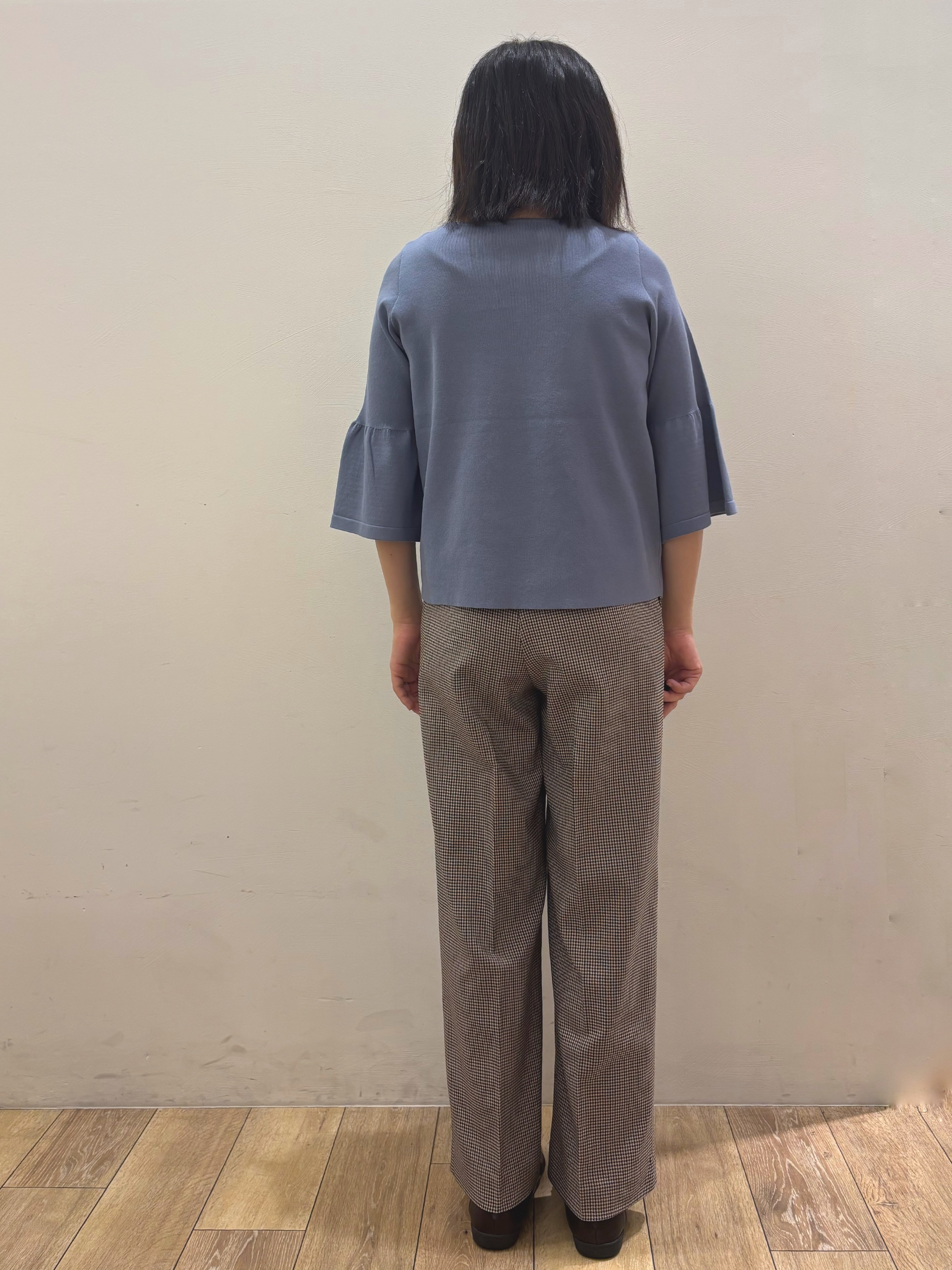 りょうさんの「OPAQUE.CLIP｜【UVケア】フレアスリーブニット／袖口レースアソート《洗濯機OK／遮熱性》」を使ったコーディネート