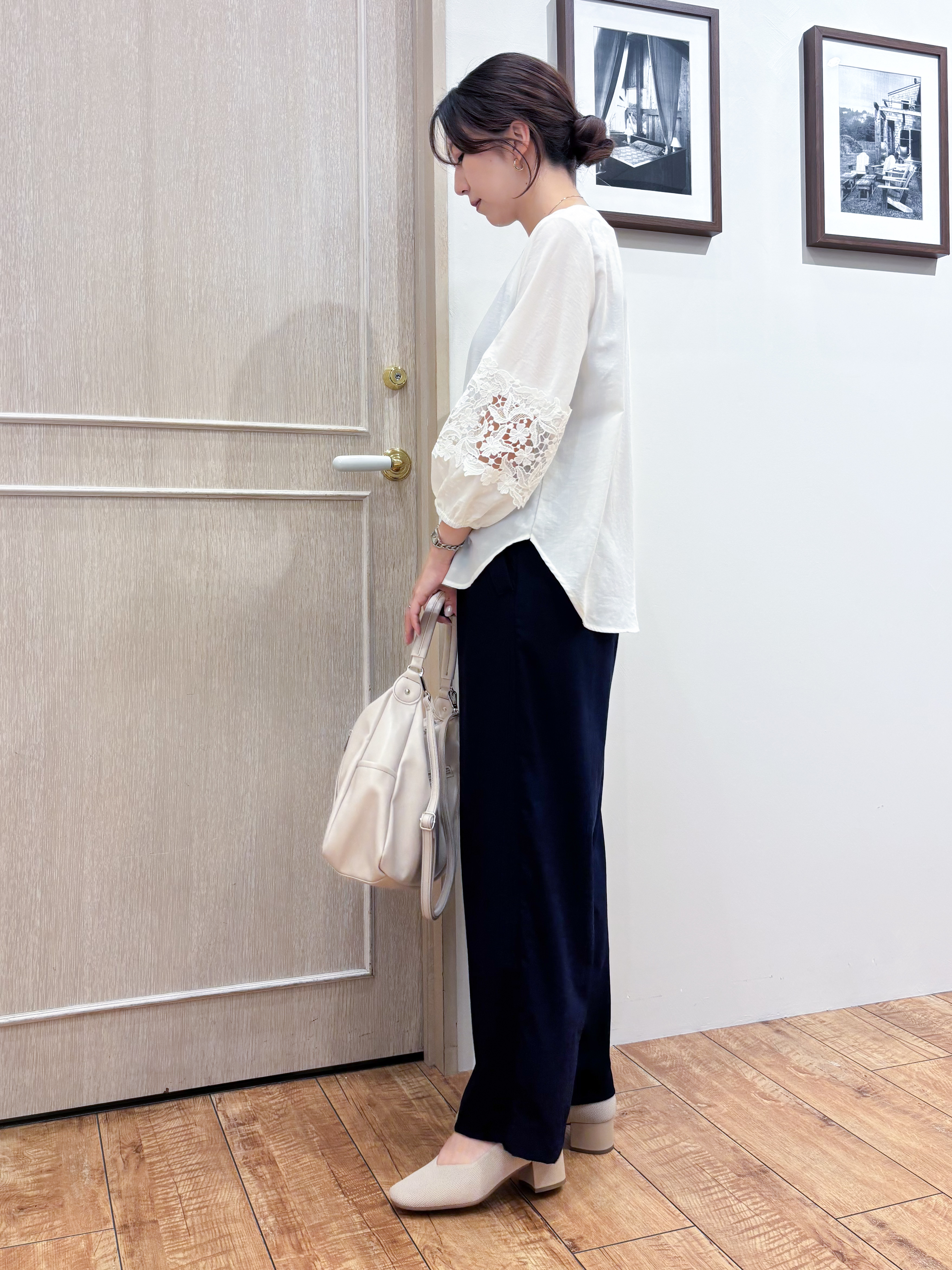 なみさんの「SHOO･LA･RUE｜【洗濯機可/S-LL/洗濯後しわになりにくい】刺繍レースで高見え インせず決まる主役ブラウス」を使ったコーディネート