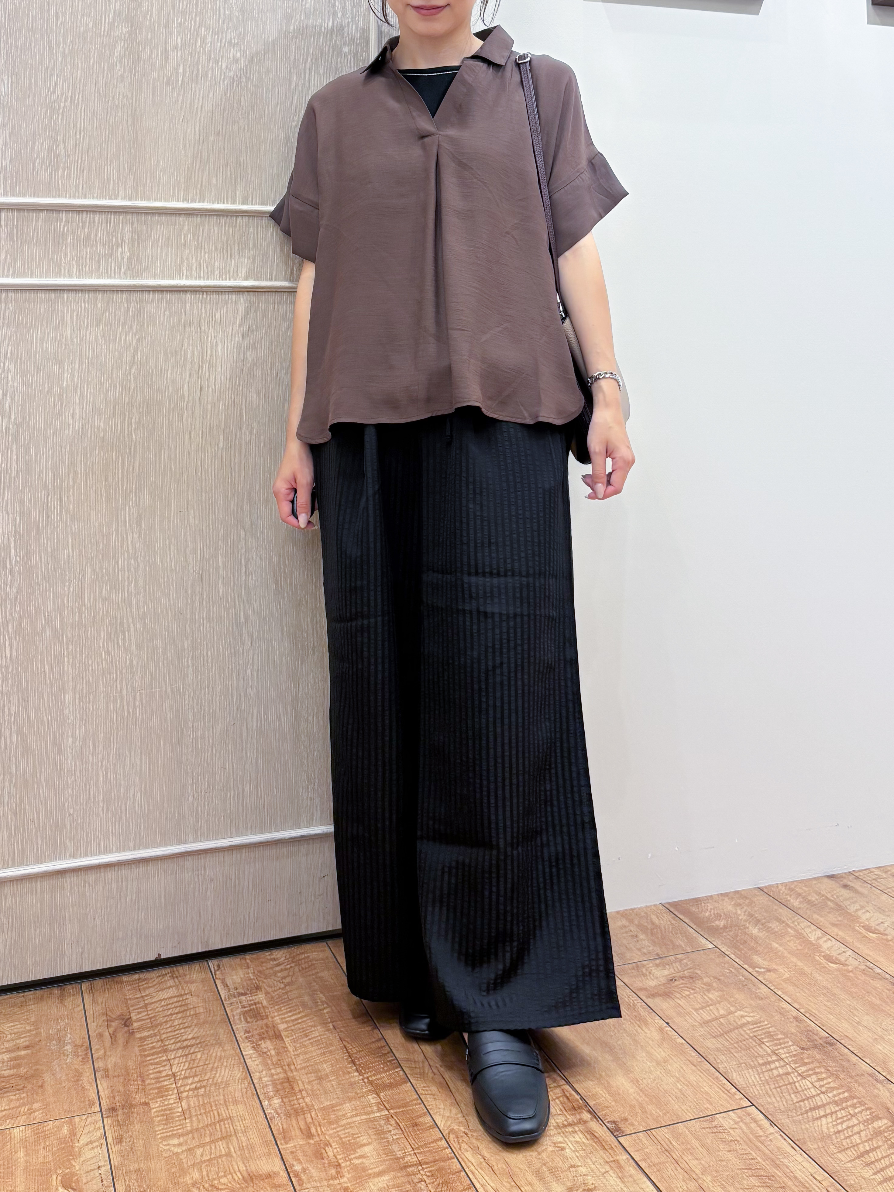 なみさんの「SHOO･LA･RUE｜【2点セット/S-LL/洗濯機可】時短でコーデ決まる スラブスキッパーシャツ＋タンクトップ」を使ったコーディネート