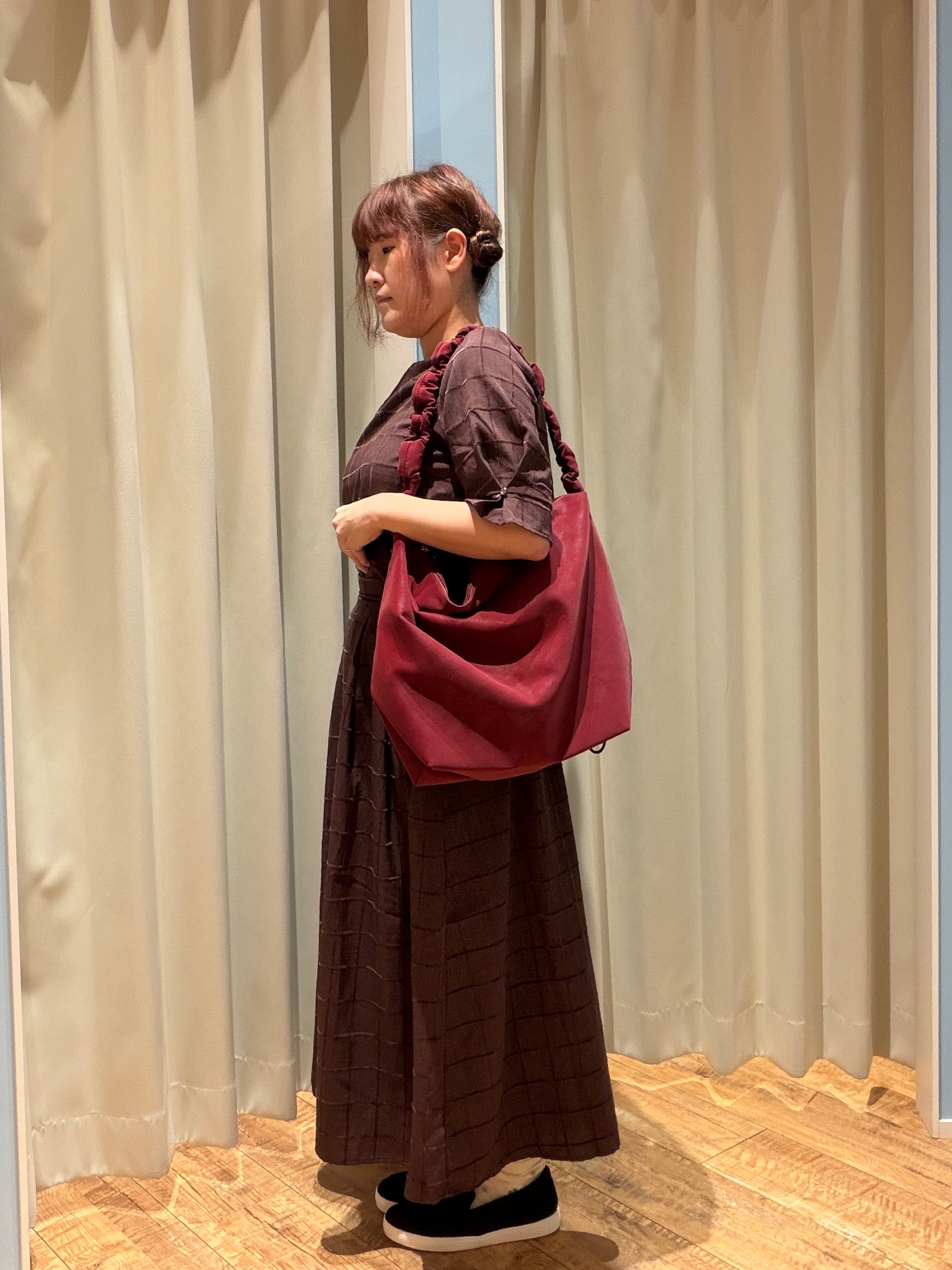 Hikaさんの「SHOO･LA･RUE｜【セットアップ可/S-LL】1枚で秋気分 モールチェックタックスリーブ ブラウス」を使ったコーディネート