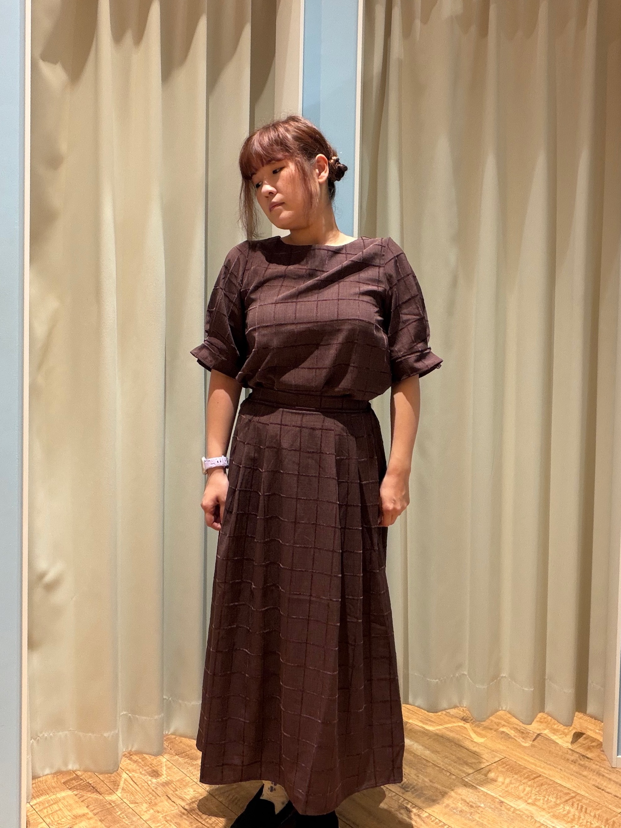 Hikaさんの「SHOO･LA･RUE｜【セットアップ可/S-LL】1枚で秋気分 モールチェックタックスリーブ ブラウス」を使ったコーディネート