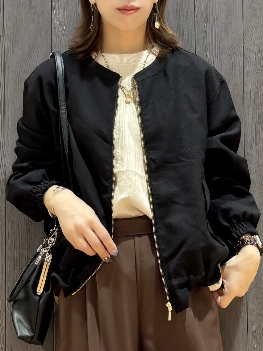 meiさんの「SHOO･LA･RUE｜【洗濯後しわになりにくい/S-LL】裾ドロストフリルブルゾン」を使ったコーディネート