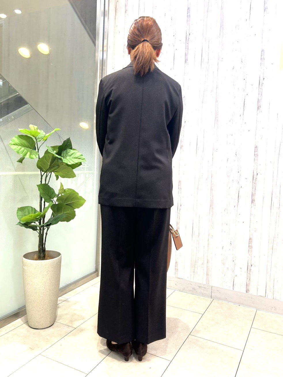 hiroeさんの「Reflect｜【通勤◎】ダブルブレストデザインテーラードジャケット」を使ったコーディネート
