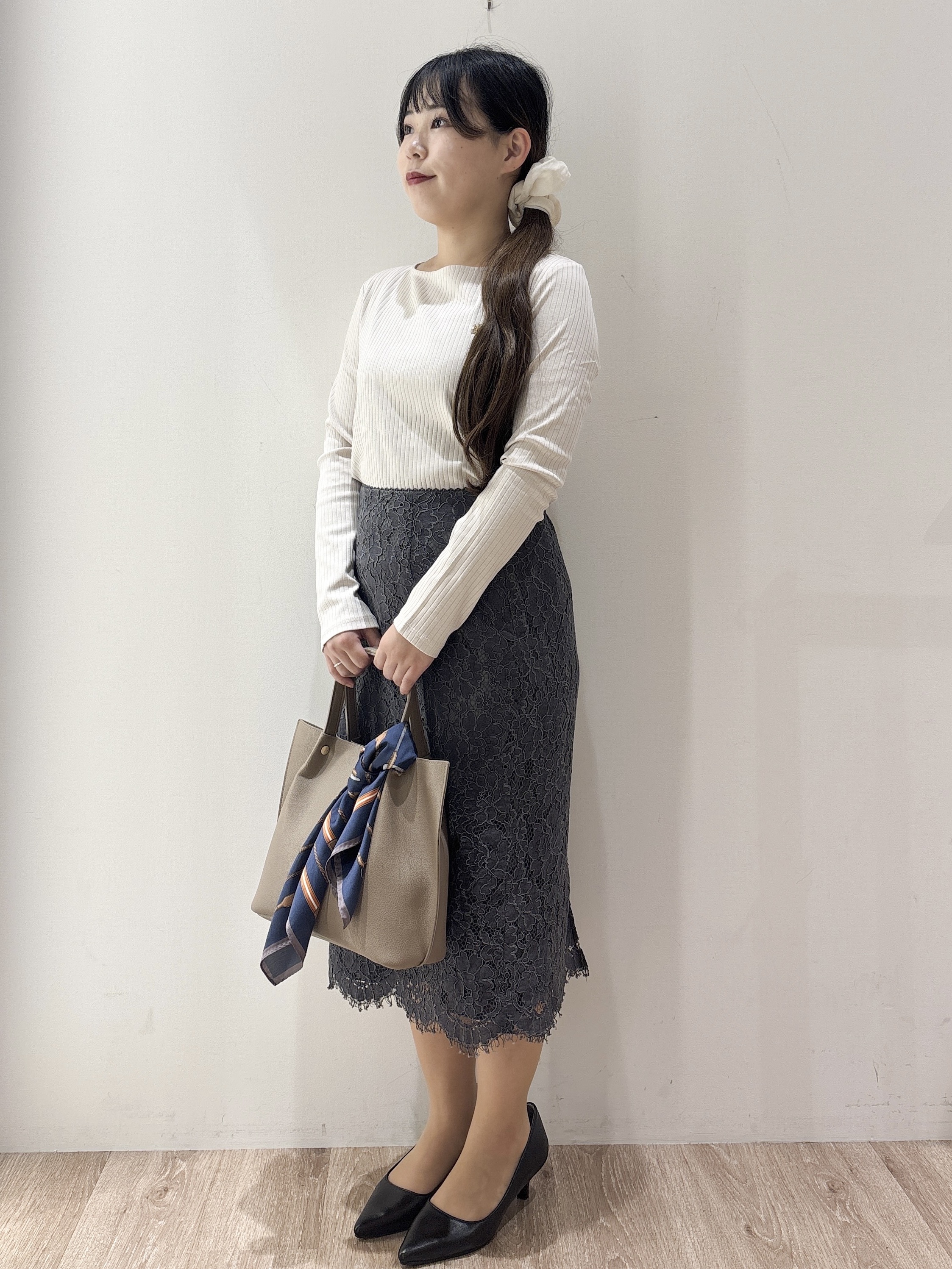hinachiさんの「OPAQUE.CLIP｜【接触冷感／UVケア】テレコボートネックトップス《洗濯機OK》」を使ったコーディネート