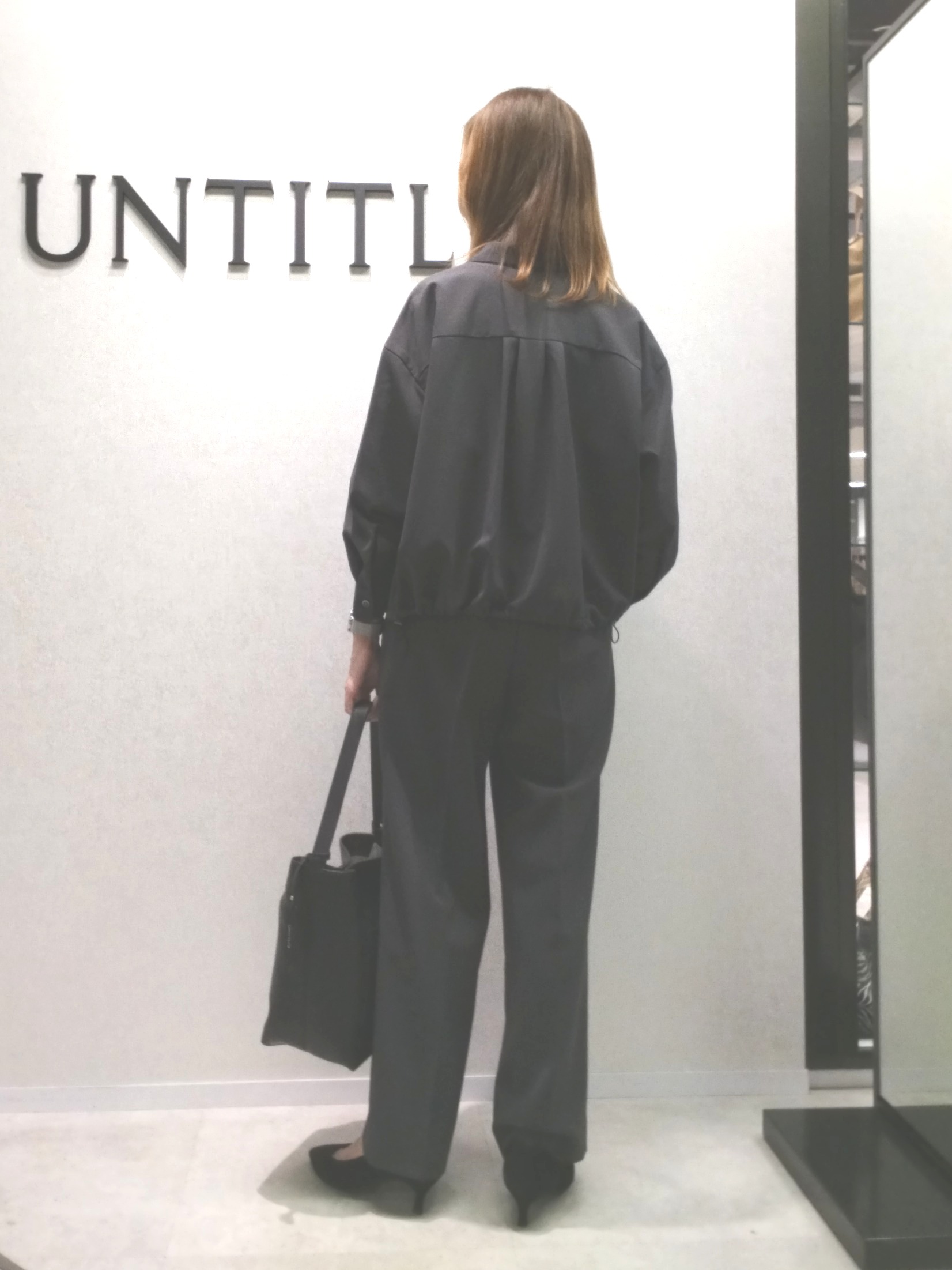 もりさんの「UNTITLED｜【秋羽織り/セットアップ可/UVカット】エアリークールドロストシャツ」を使ったコーディネート