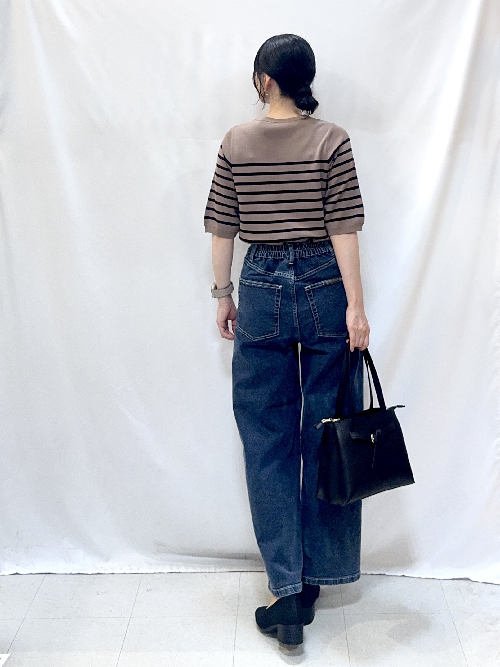 𝐇𝐢𝐫𝐨𝐦𝐢さんの「SHOO･LA･RUE｜【ガンガン洗える/ひんやり/UV/毛玉になりにくい】二の腕見せない 5分袖ニット」を使ったコーディネート