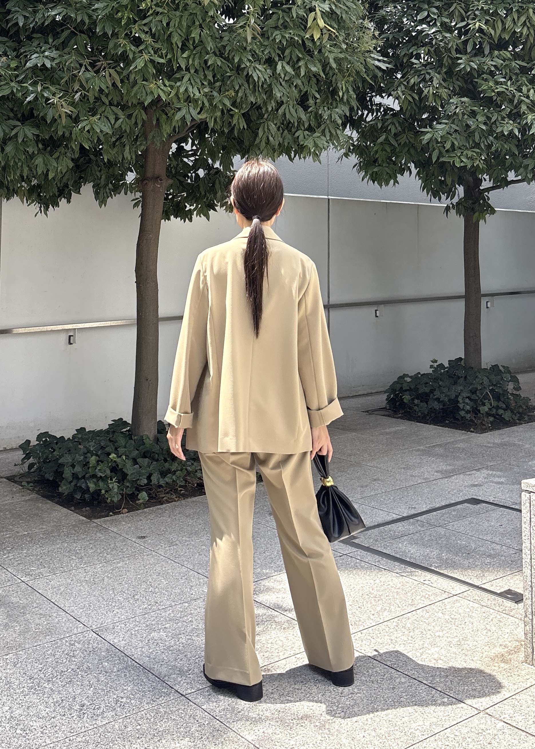 Renoさんの「INDIVI｜Comfy Set Up｜ダブルブレストイージージャケット【セットアップ対応／通勤／カセット服】」を使ったコーディネート