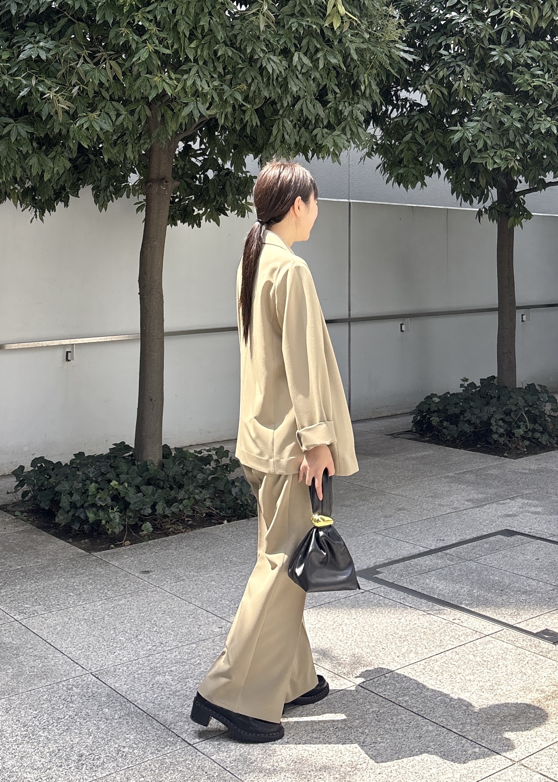 Renoさんの「INDIVI｜Comfy Set Up｜ダブルブレストイージージャケット【セットアップ対応／通勤／カセット服】」を使ったコーディネート