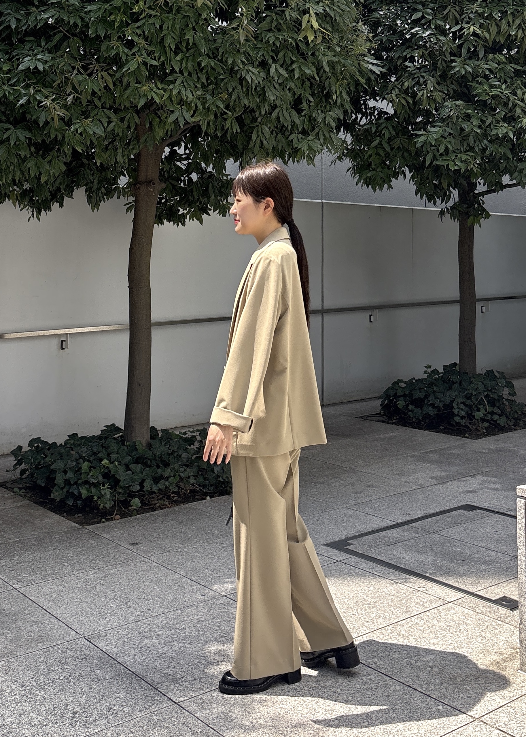 Renoさんの「INDIVI｜Comfy Set Up｜ダブルブレストイージージャケット【セットアップ対応／通勤／カセット服】」を使ったコーディネート