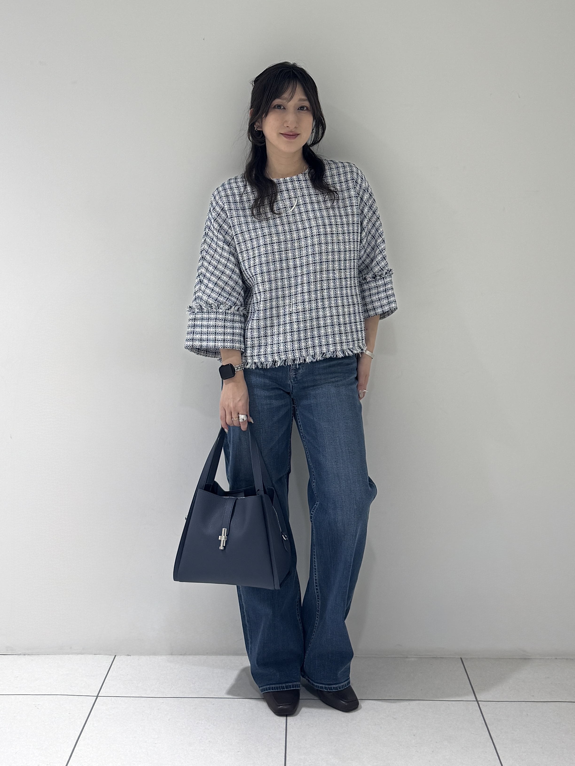 そんさんの「INDIVI｜【華やか／1枚でサマになる】上品ツイードブラウス」を使ったコーディネート