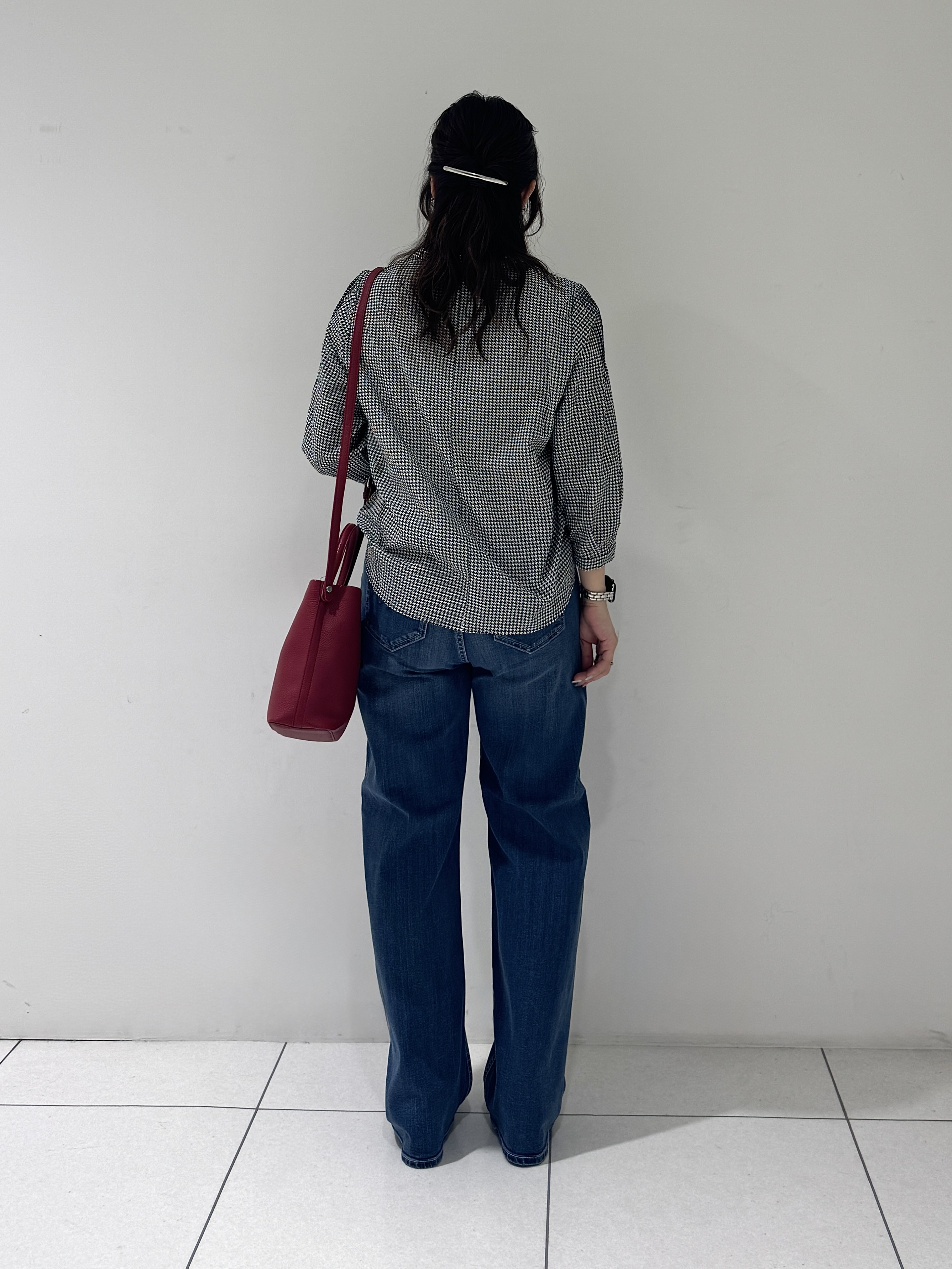 そんさんの「INDIVI｜【UVケア／吸汗速乾】凹凸素材ミニスタンドトップス」を使ったコーディネート