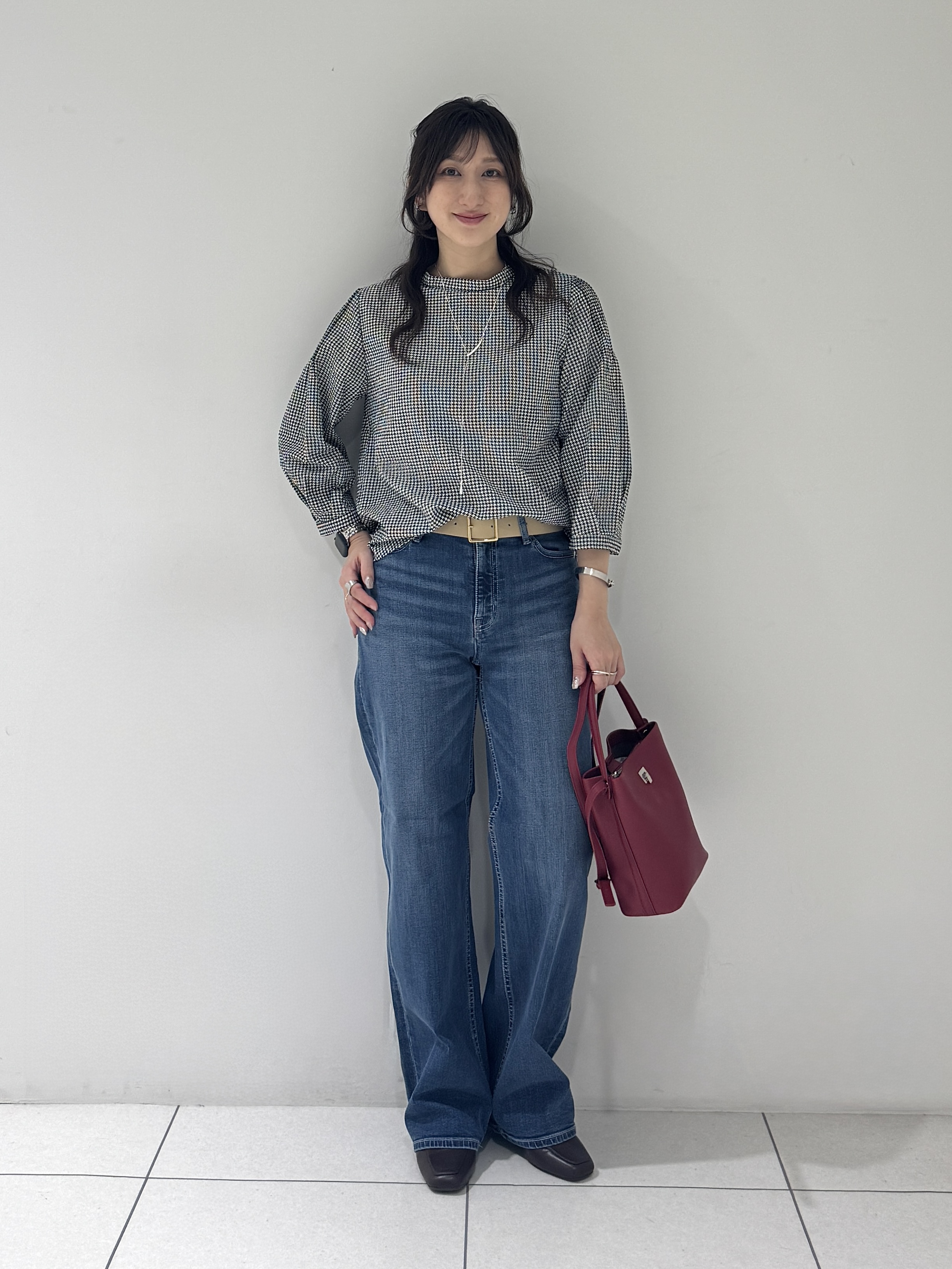 そんさんの「INDIVI｜【UVケア／吸汗速乾】凹凸素材ミニスタンドトップス」を使ったコーディネート