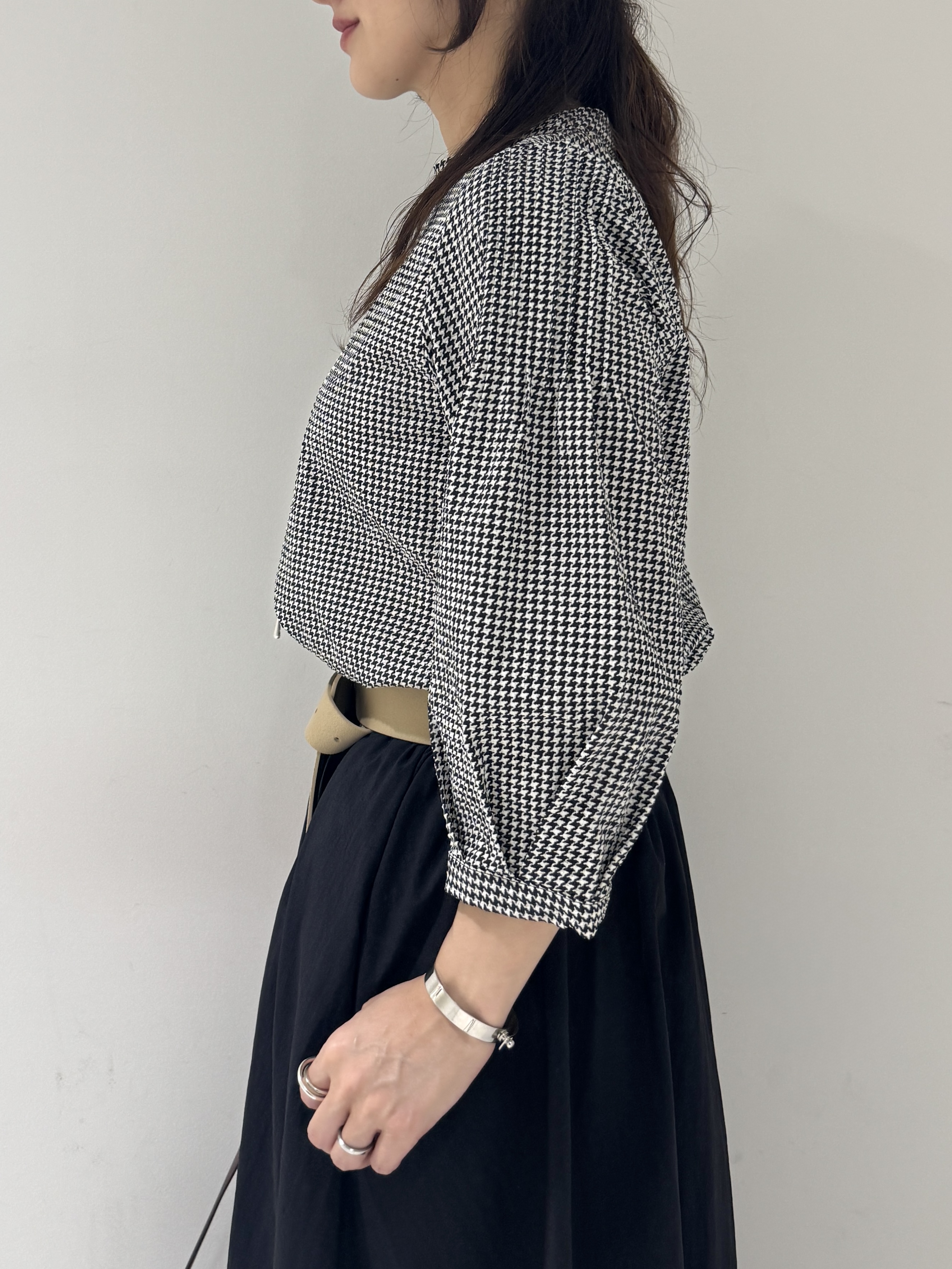 そんさんの「INDIVI｜【初秋にピッタリ！／洗える】凹凸素材ミニスタンドトップス」を使ったコーディネート