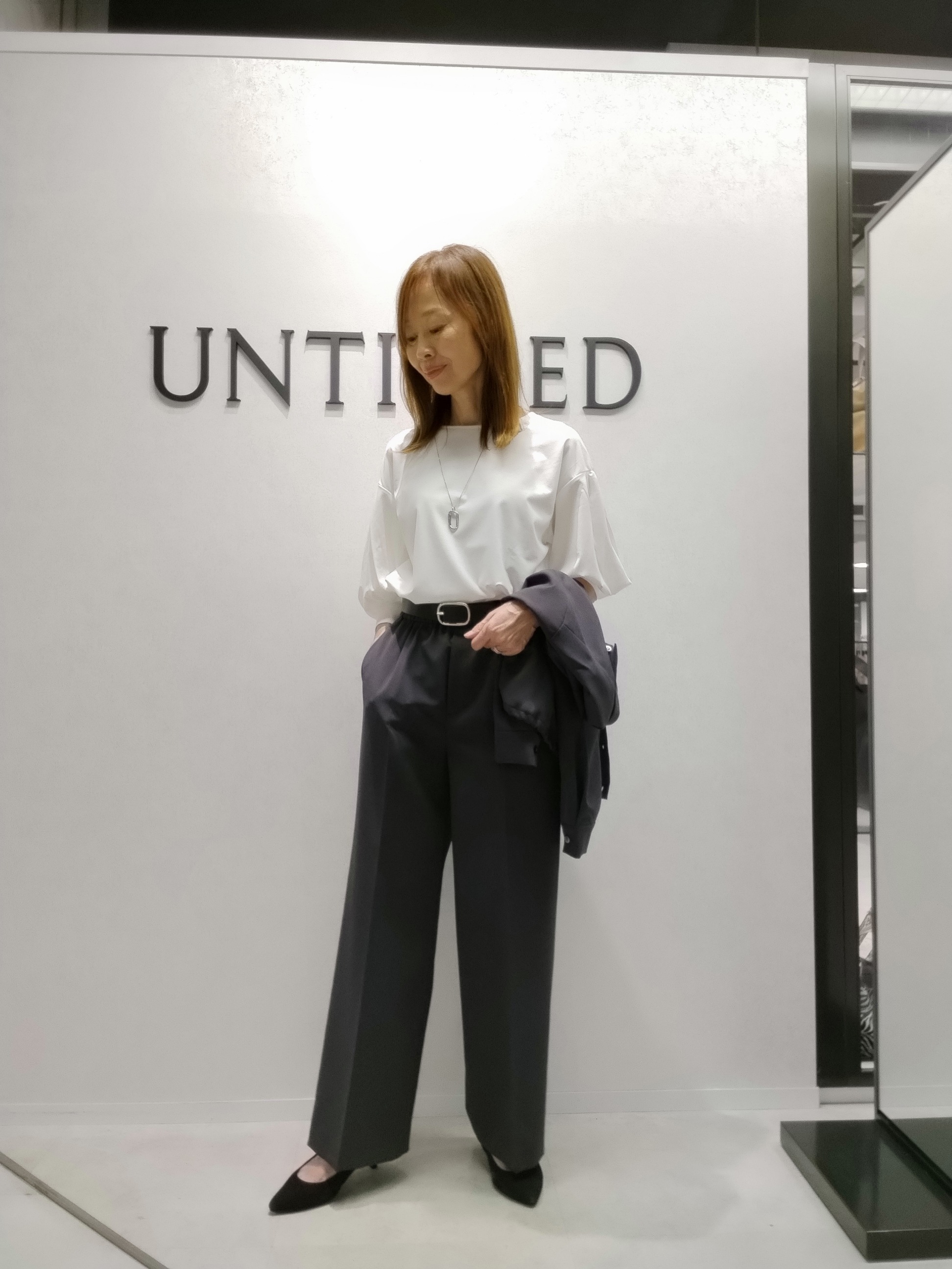 もりさんの「UNTITLED｜【秋羽織り/セットアップ可/UVカット】エアリークールドロストシャツ」を使ったコーディネート