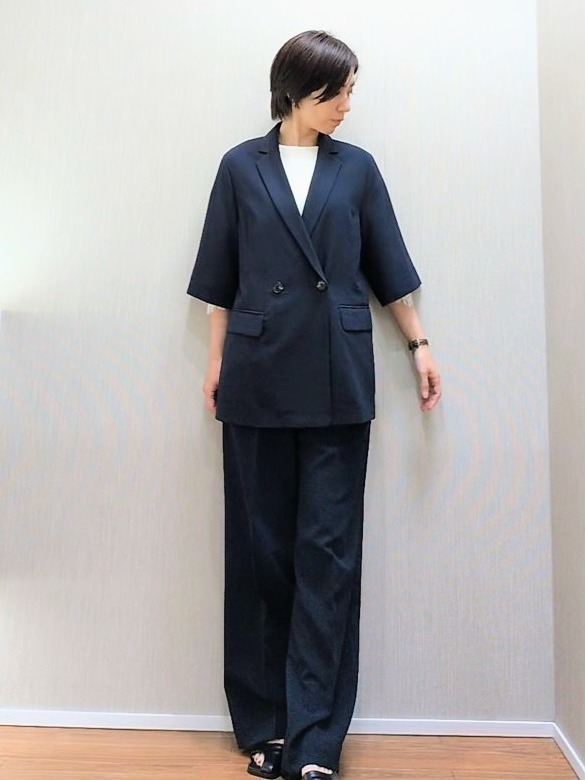 ミズタさんの「UNTITLED｜【秋の通勤羽織/セットアップ可/UVカット】エアリークール半袖ジャケット」を使ったコーディネート