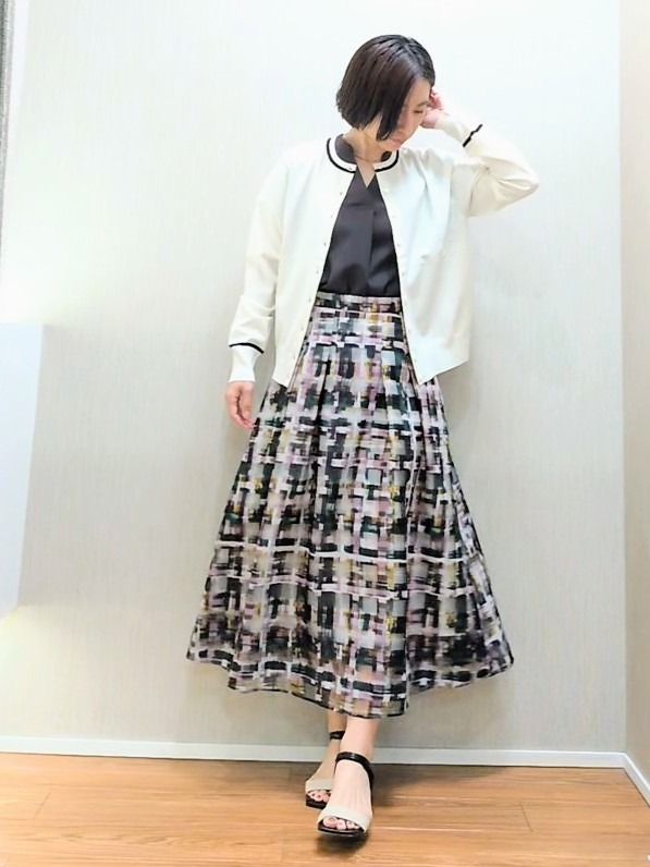 ミズタさんの「UNTITLED｜【アンサンブル可能/秋羽織り】コンパクトニットカーディガン」を使ったコーディネート