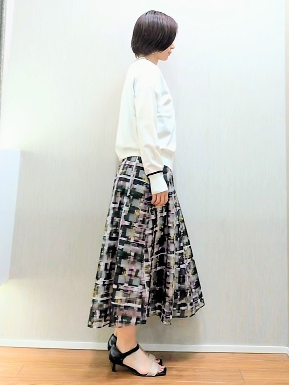 ミズタさんの「UNTITLED｜【アンサンブル可能/秋羽織り】コンパクトニットカーディガン」を使ったコーディネート