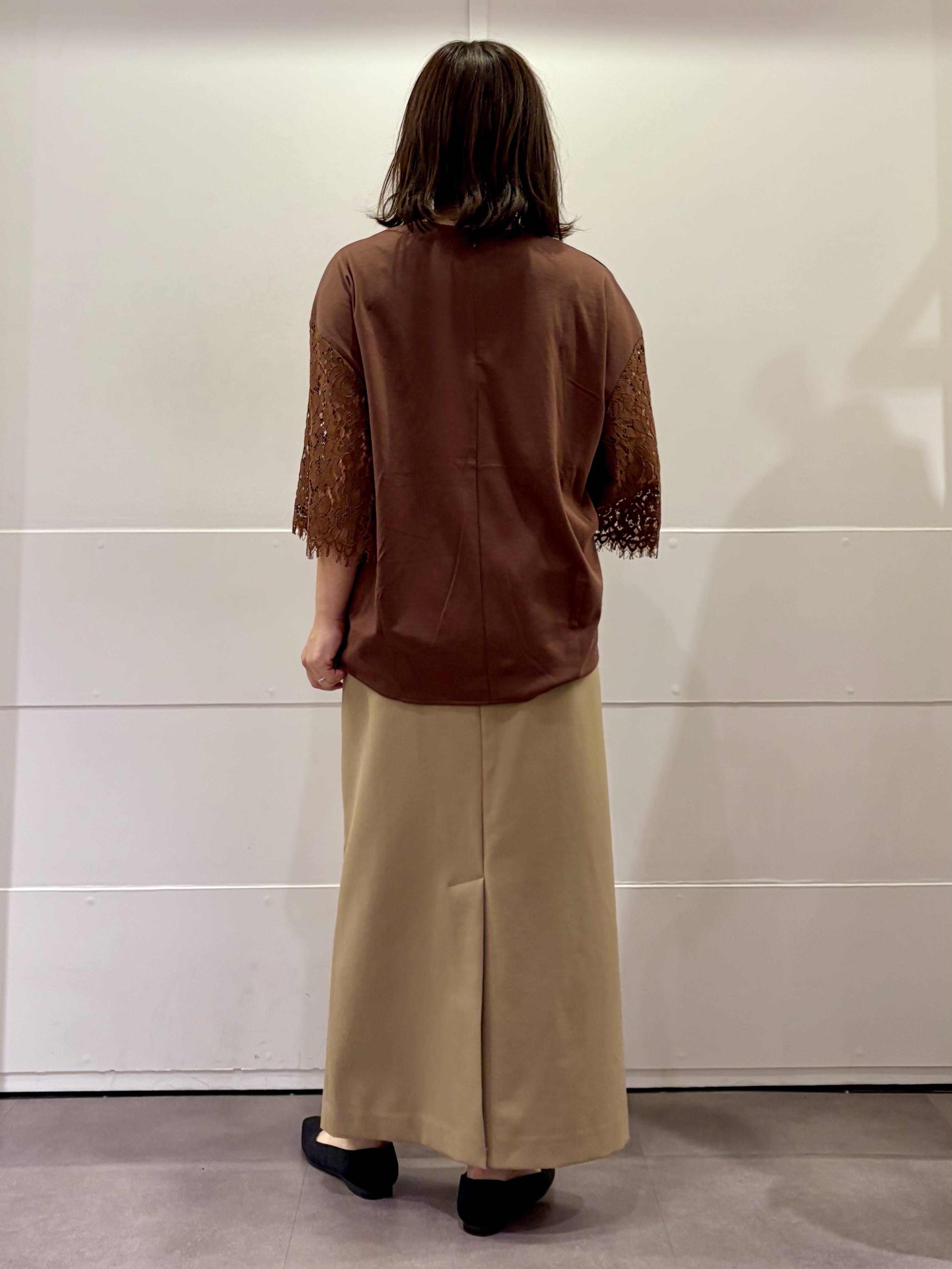 TOKOさんの「UNTITLED｜【秋映え/甘めTシャツ】袖レースプルオーバー」を使ったコーディネート