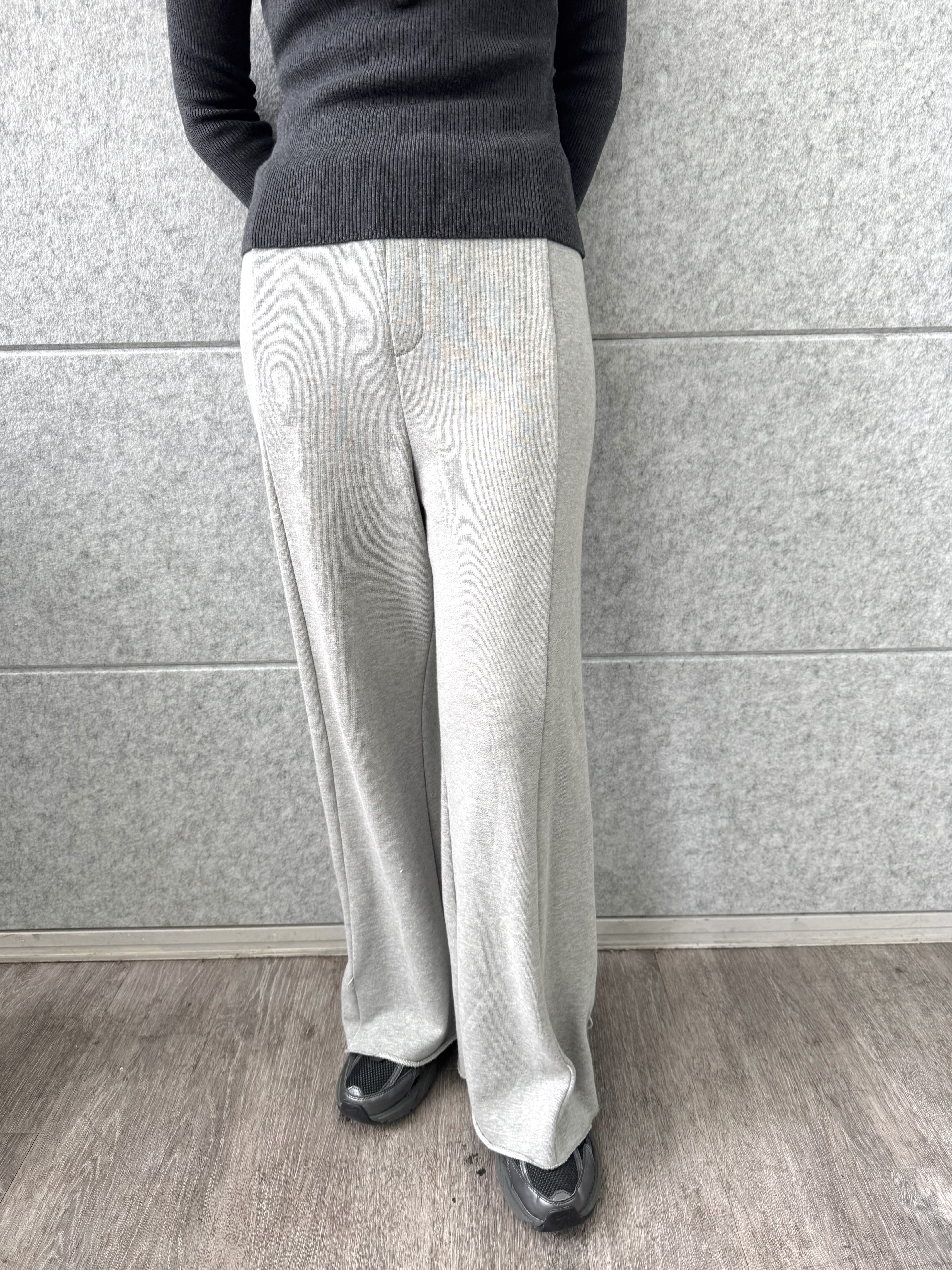 uchi__yamaさんの「CODE A｜【Re】ribbon sweat pants」を使ったコーディネート