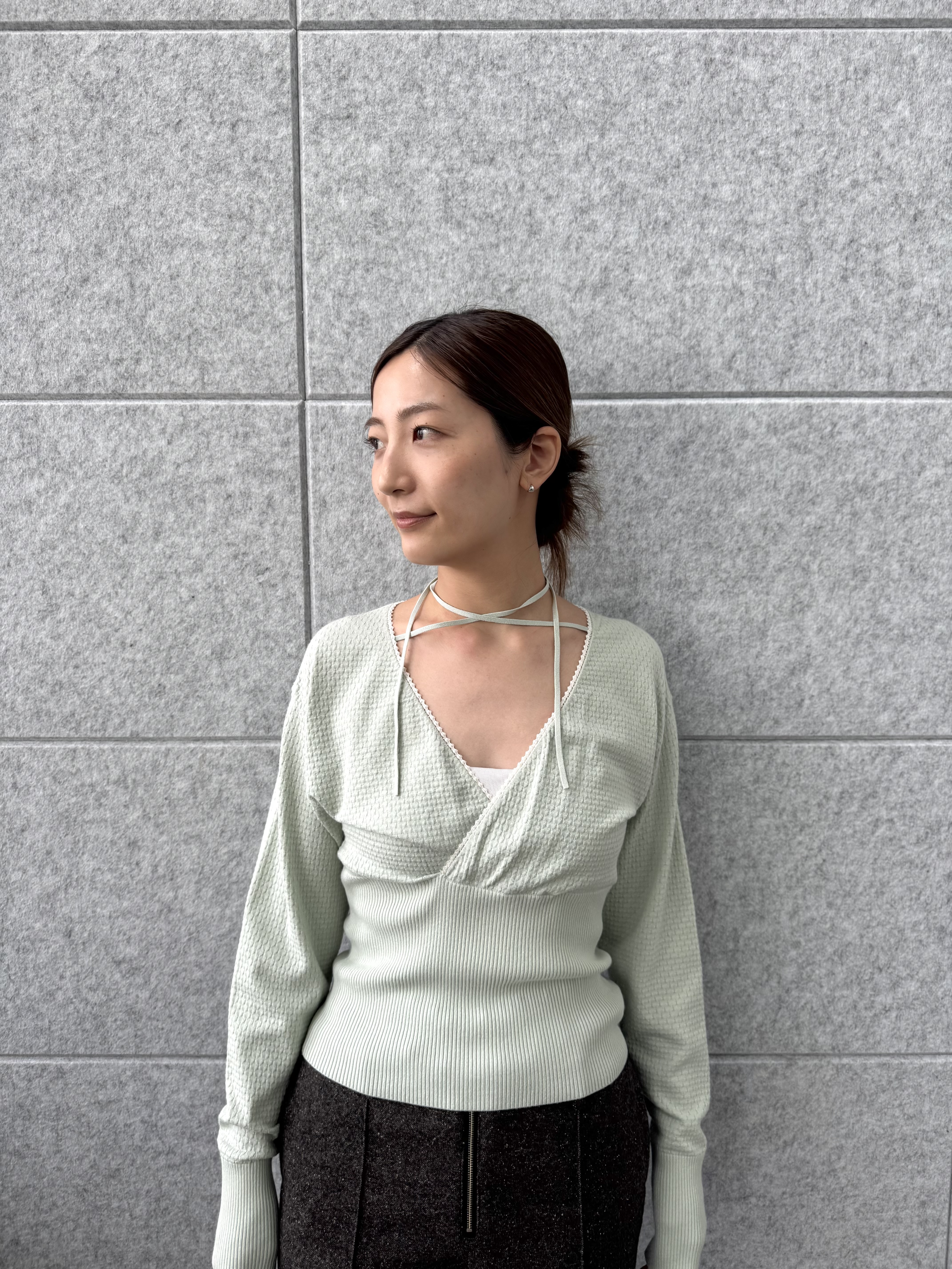 uchi__yamaさんの「CODE A｜intimate wrap knit top」を使ったコーディネート