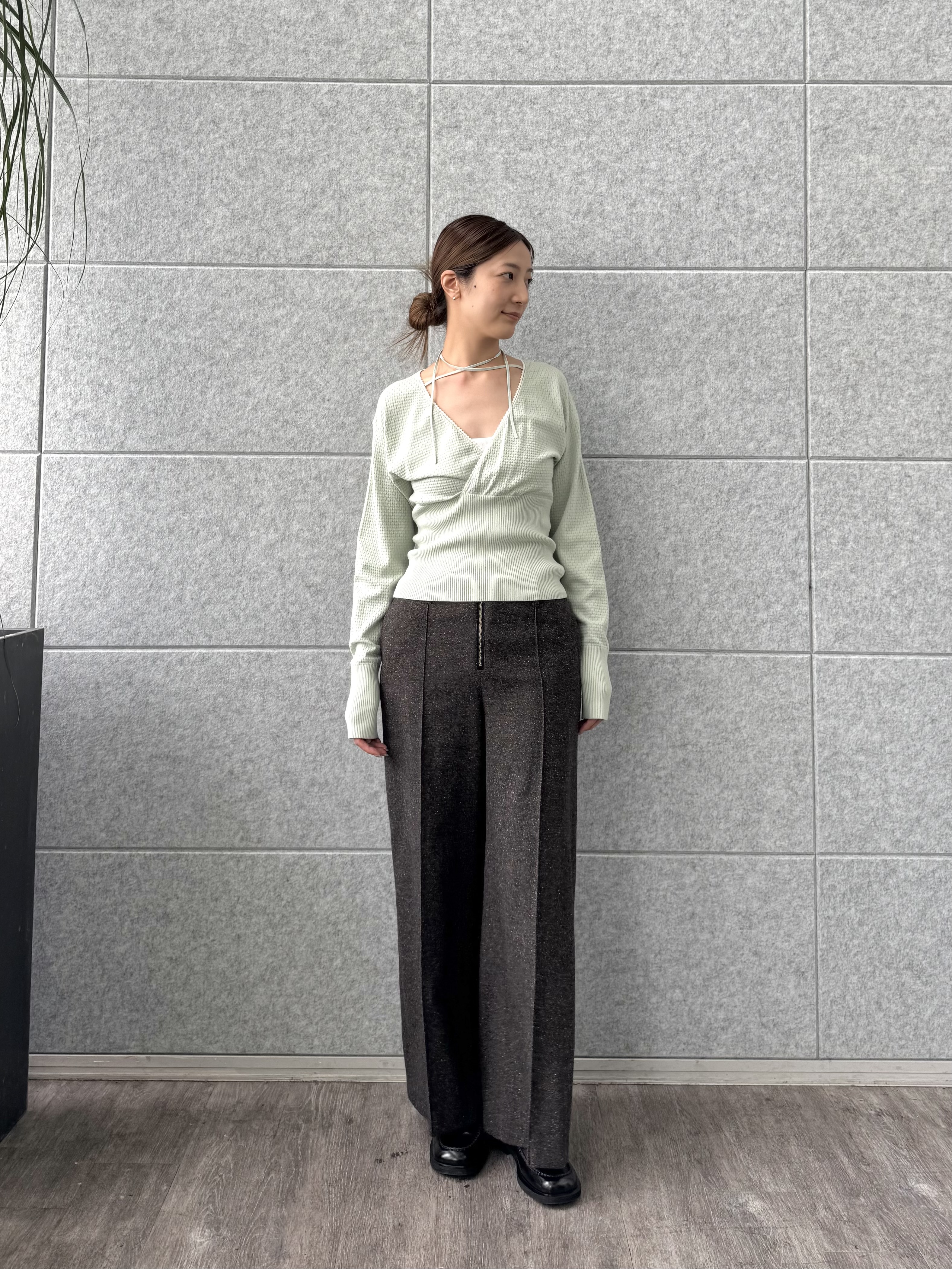 uchi__yamaさんの「CODE A｜intimate wrap knit top」を使ったコーディネート