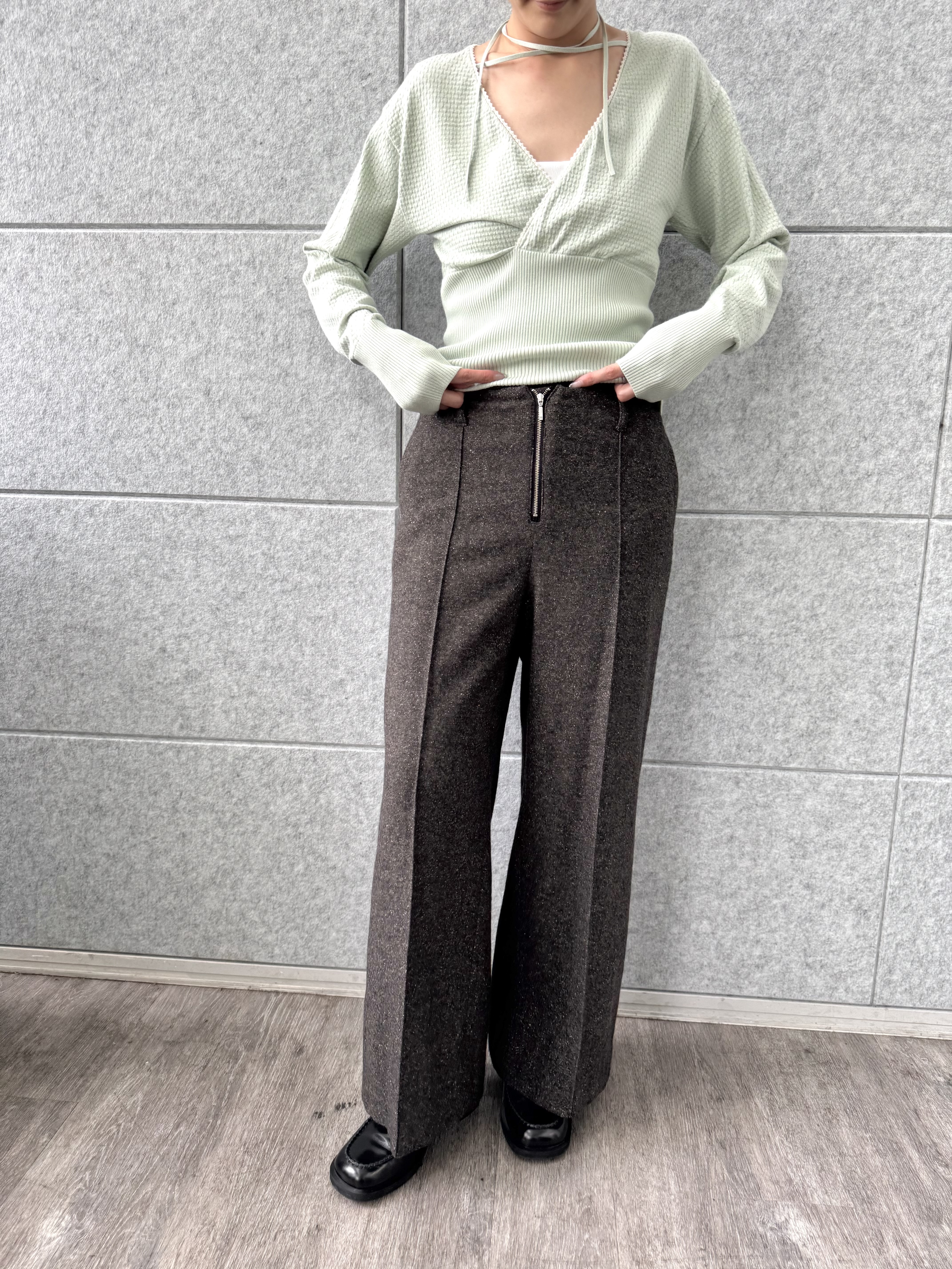 uchi__yamaさんの「CODE A｜intimate wrap knit top」を使ったコーディネート