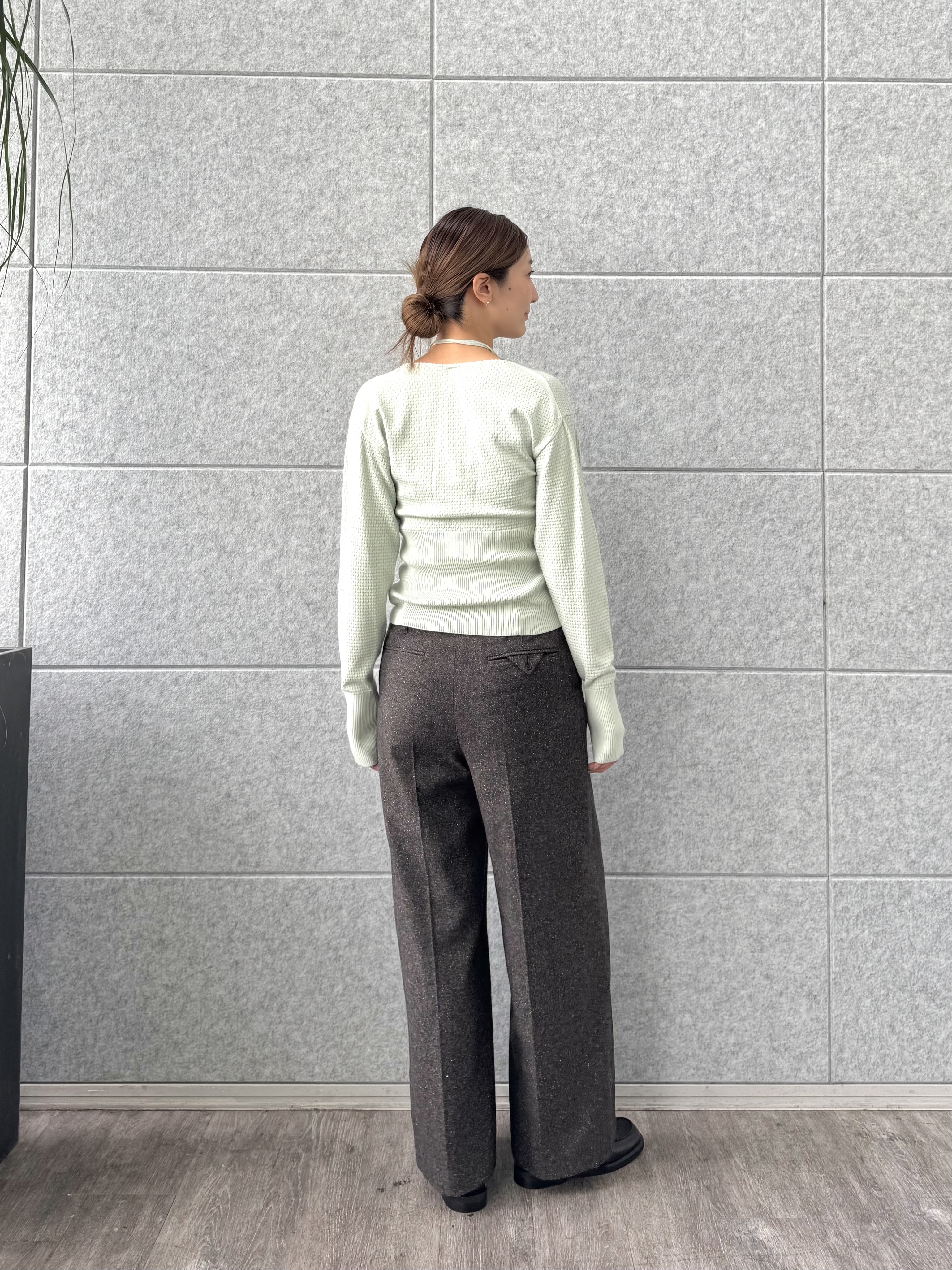 uchi__yamaさんの「CODE A｜intimate wrap knit top」を使ったコーディネート
