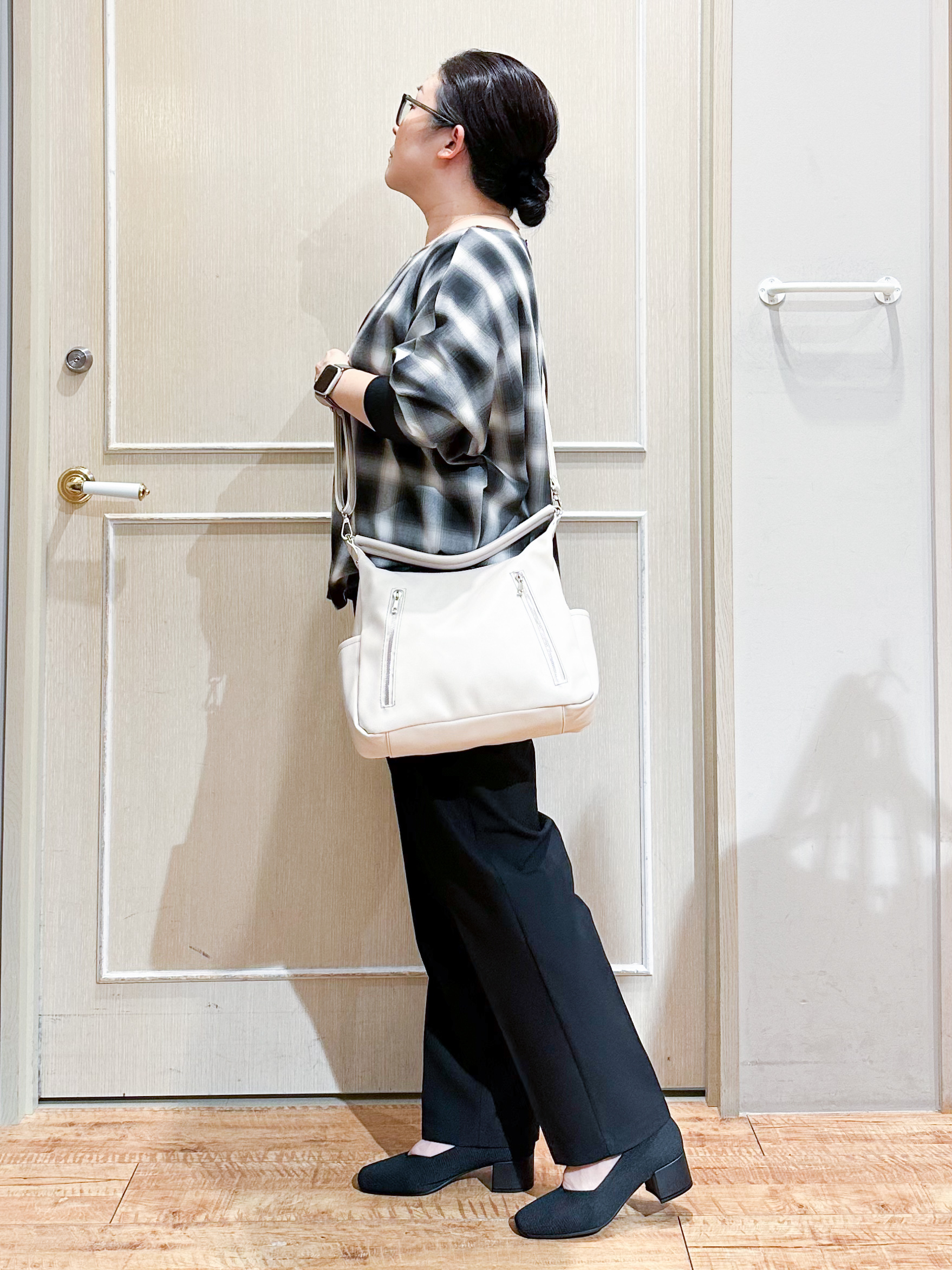 umeさんの「SHOO･LA･RUE｜【着丈選べる/洗濯後しわになりにくい】インせず着られる ドルマンブラウス」を使ったコーディネート