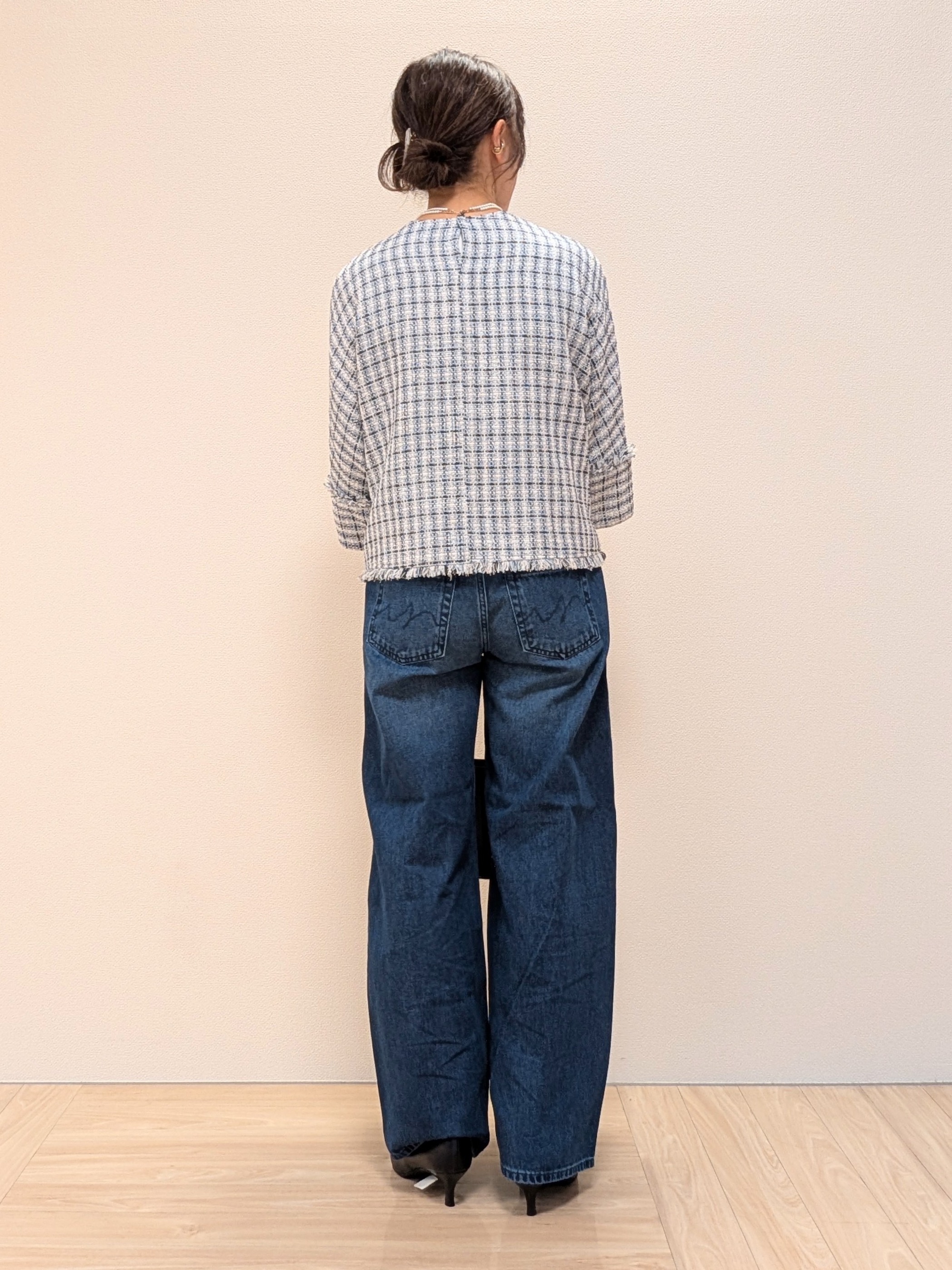 Rieさんの「UNTITLED｜【華やか／1枚でサマになる】上品ツイードブラウス」を使ったコーディネート