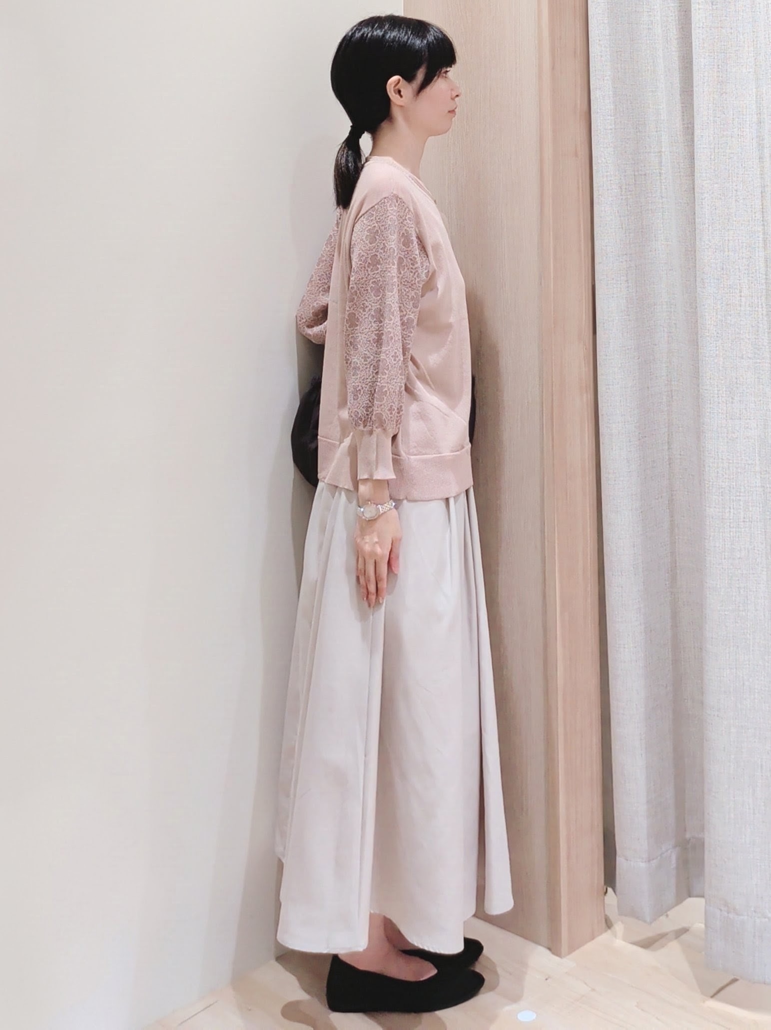 Yuiさんの「grove｜袖レース編みニットカーディガン」を使ったコーディネート