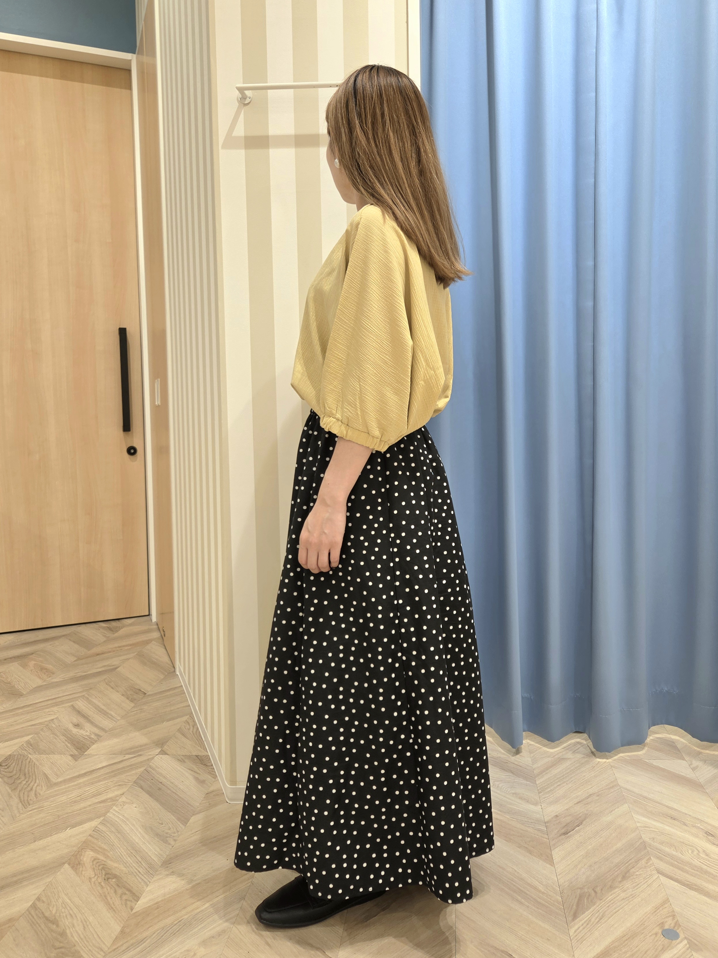 Ikumiさんの「SHOO･LA･RUE｜【インせず着られる/洗濯後しわになりにくい】しぼしぼドルマンブラウス」を使ったコーディネート