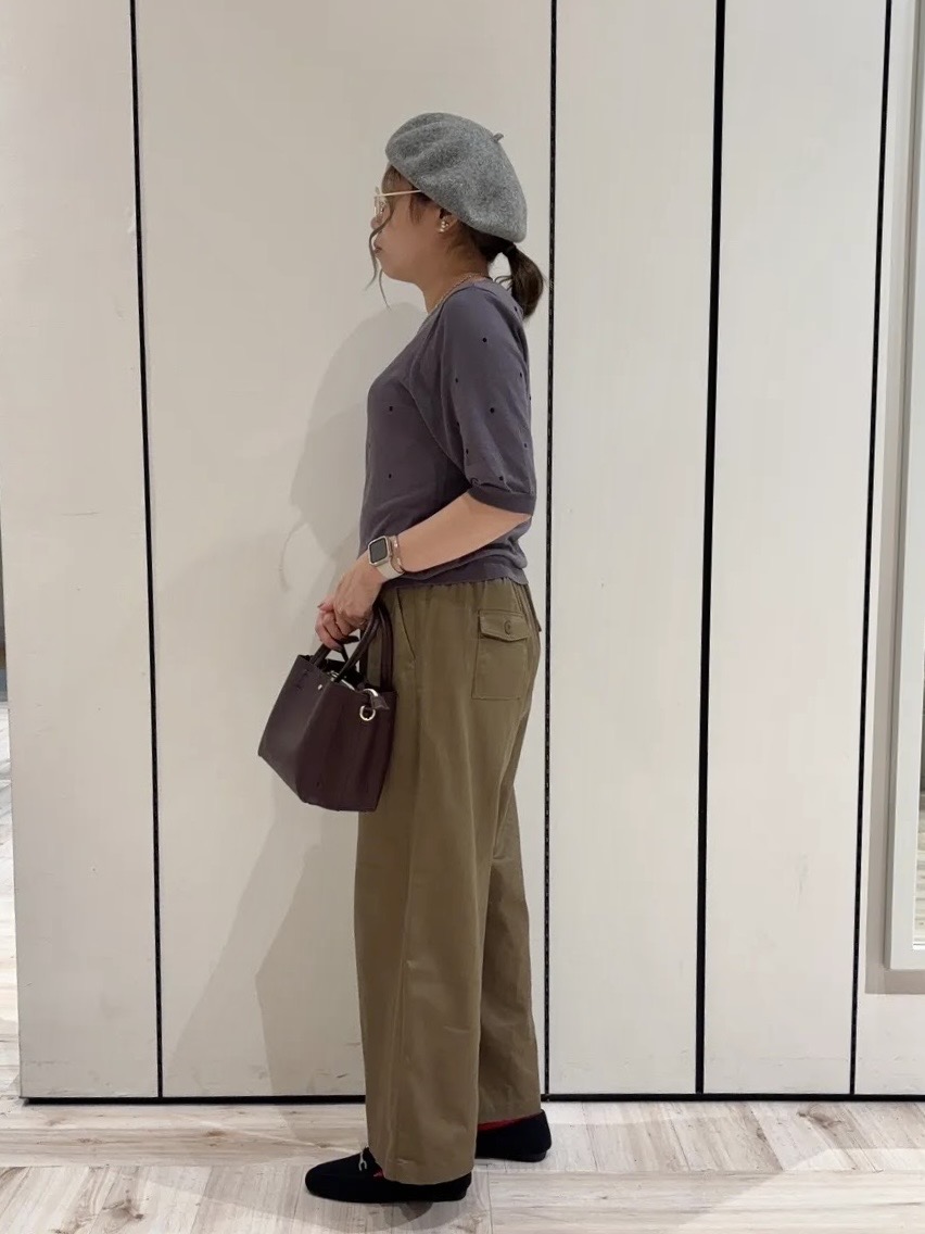 加藤春菜さんの「SHOO･LA･RUE｜【S-LL】さらっとタッチ 大人のドット刺繍ニット」を使ったコーディネート