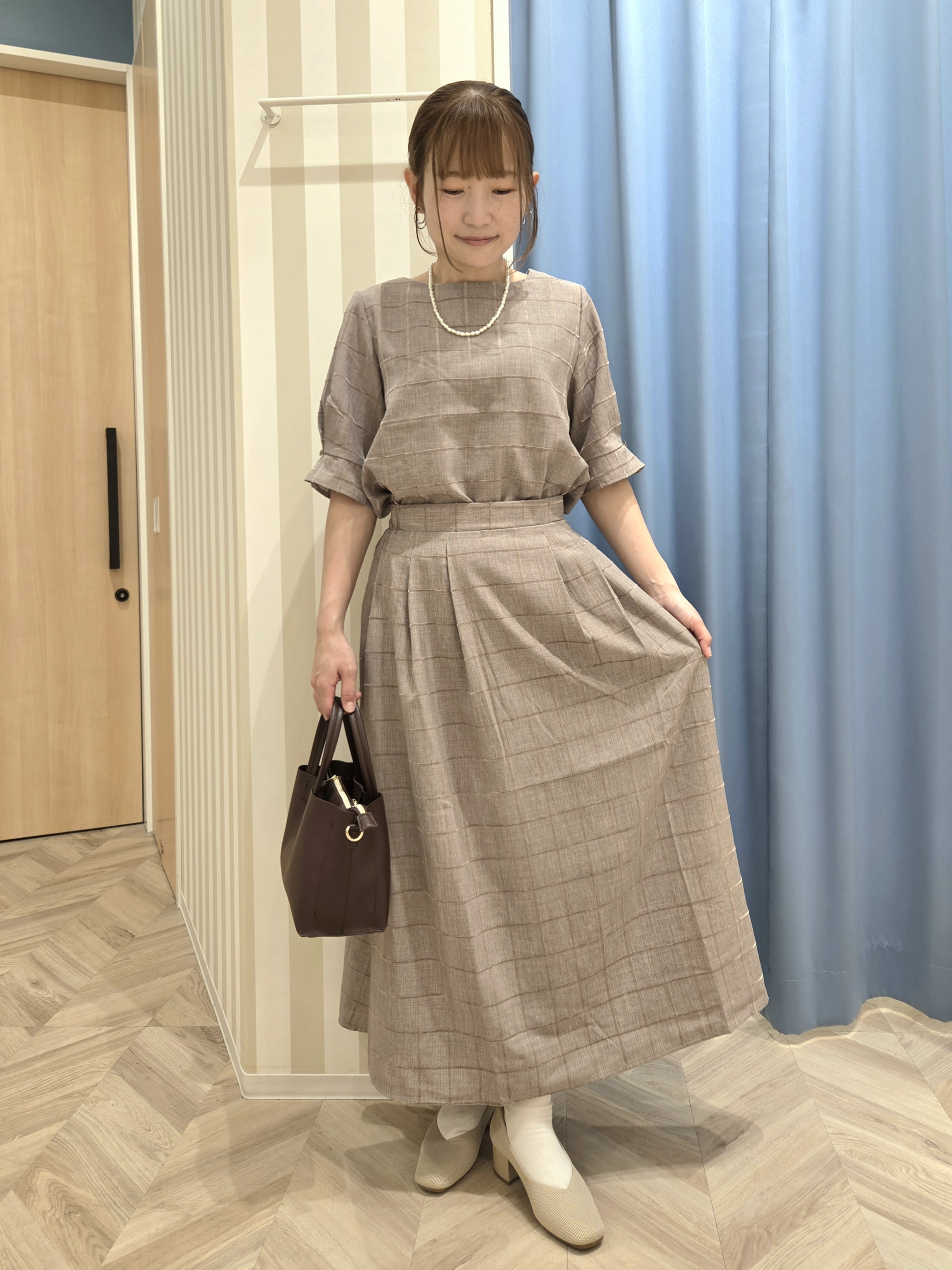 Ikumiさんの「SHOO･LA･RUE｜【セットアップ可/S-LL】1枚で秋気分 モールチェックタックスリーブ ブラウス」を使ったコーディネート