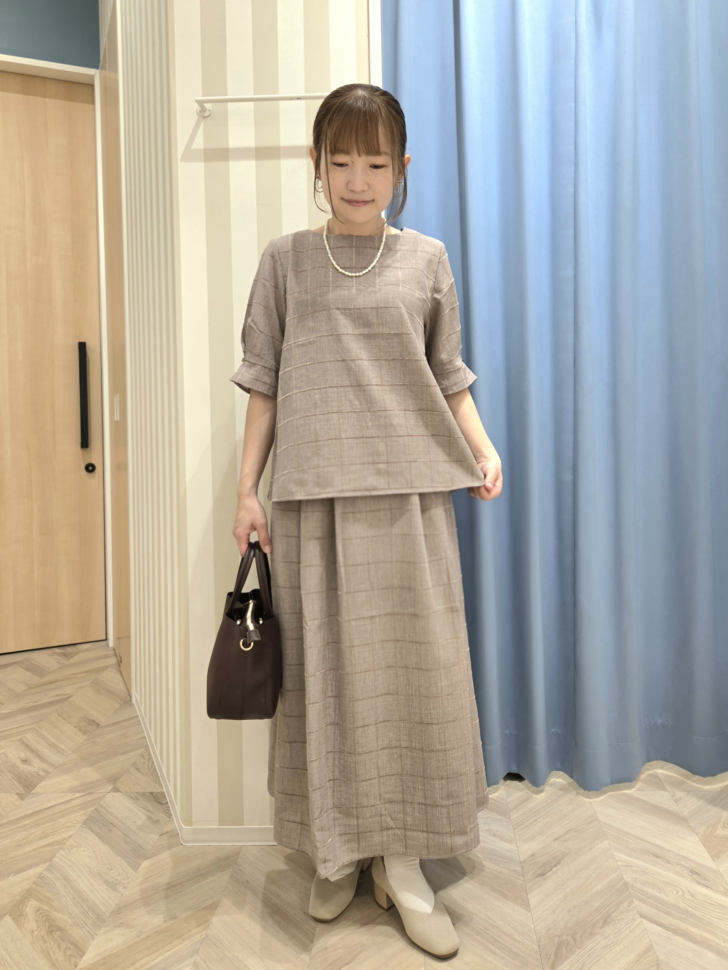 Ikumiさんの「SHOO･LA･RUE｜【セットアップ可/S-LL】1枚で秋気分 モールチェックタックスリーブ ブラウス」を使ったコーディネート