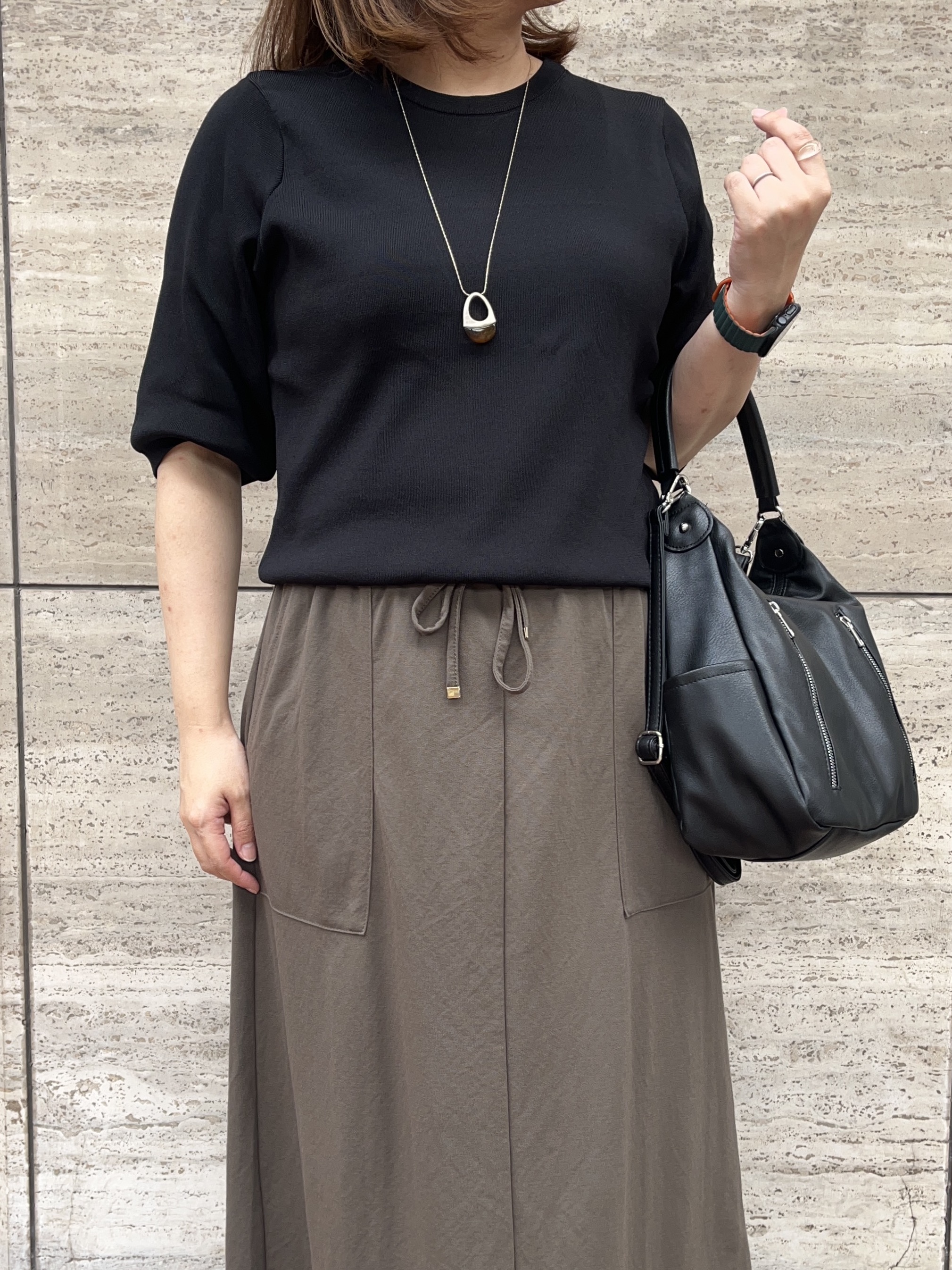 harusakuさんの「SHOO･LA･RUE｜【ガンガン洗える/UV/毛玉になりにくい】二の腕見せない 5分袖ニット」を使ったコーディネート